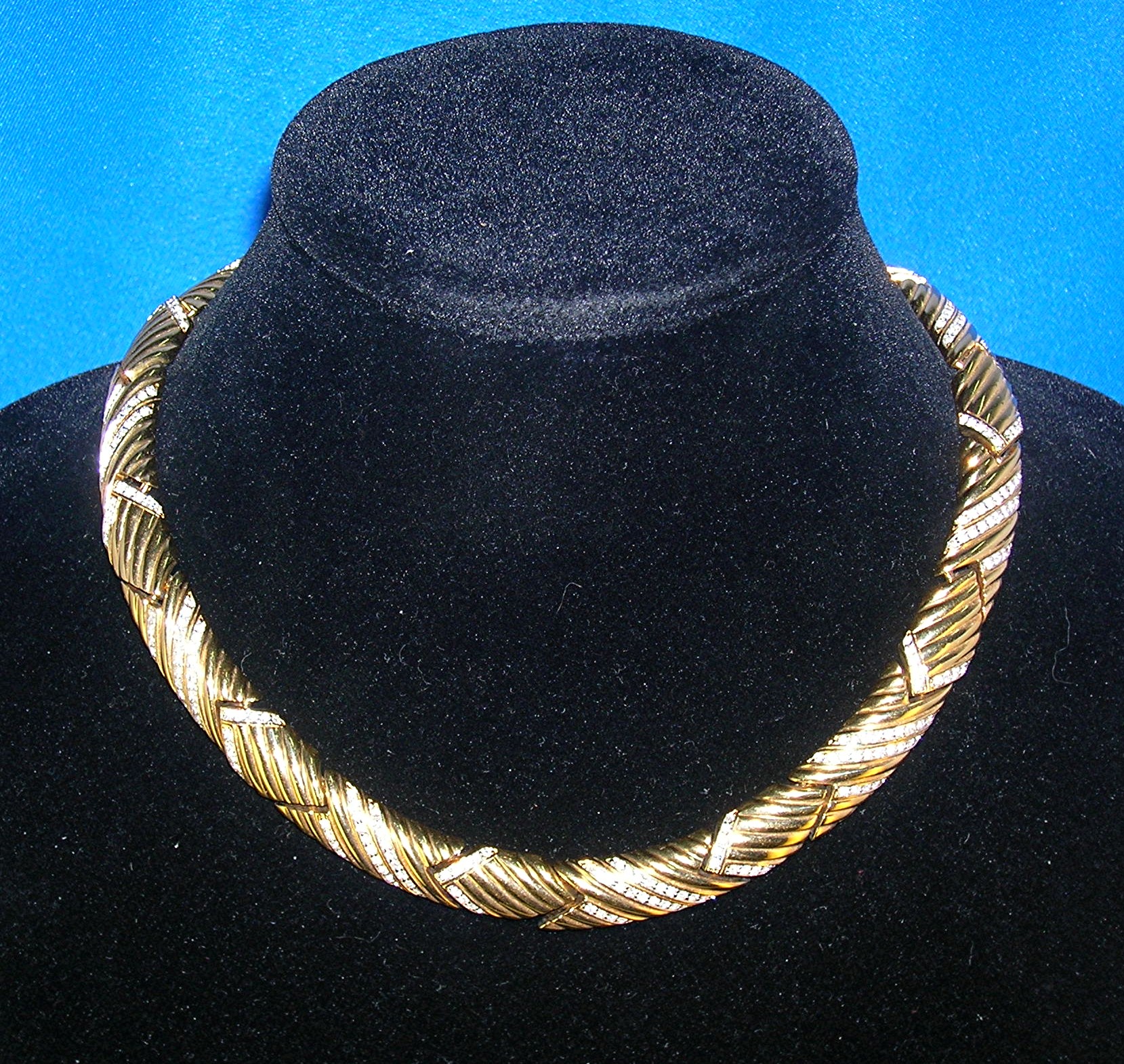 SAL Swarovski 350 crystals Hinged Collar necklace