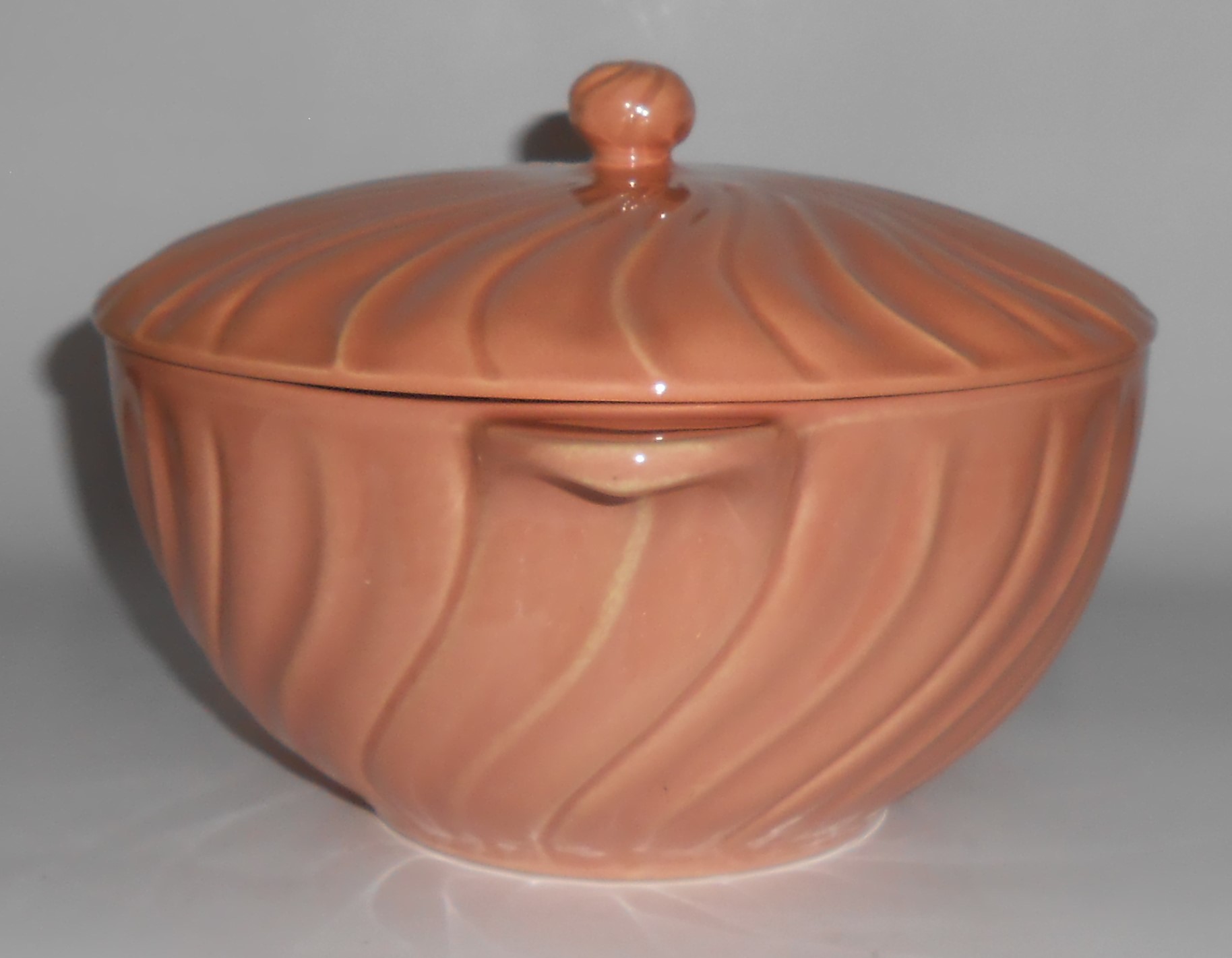 Franciscan Pottery Coronado Gloss Coral Casserole w/Lid