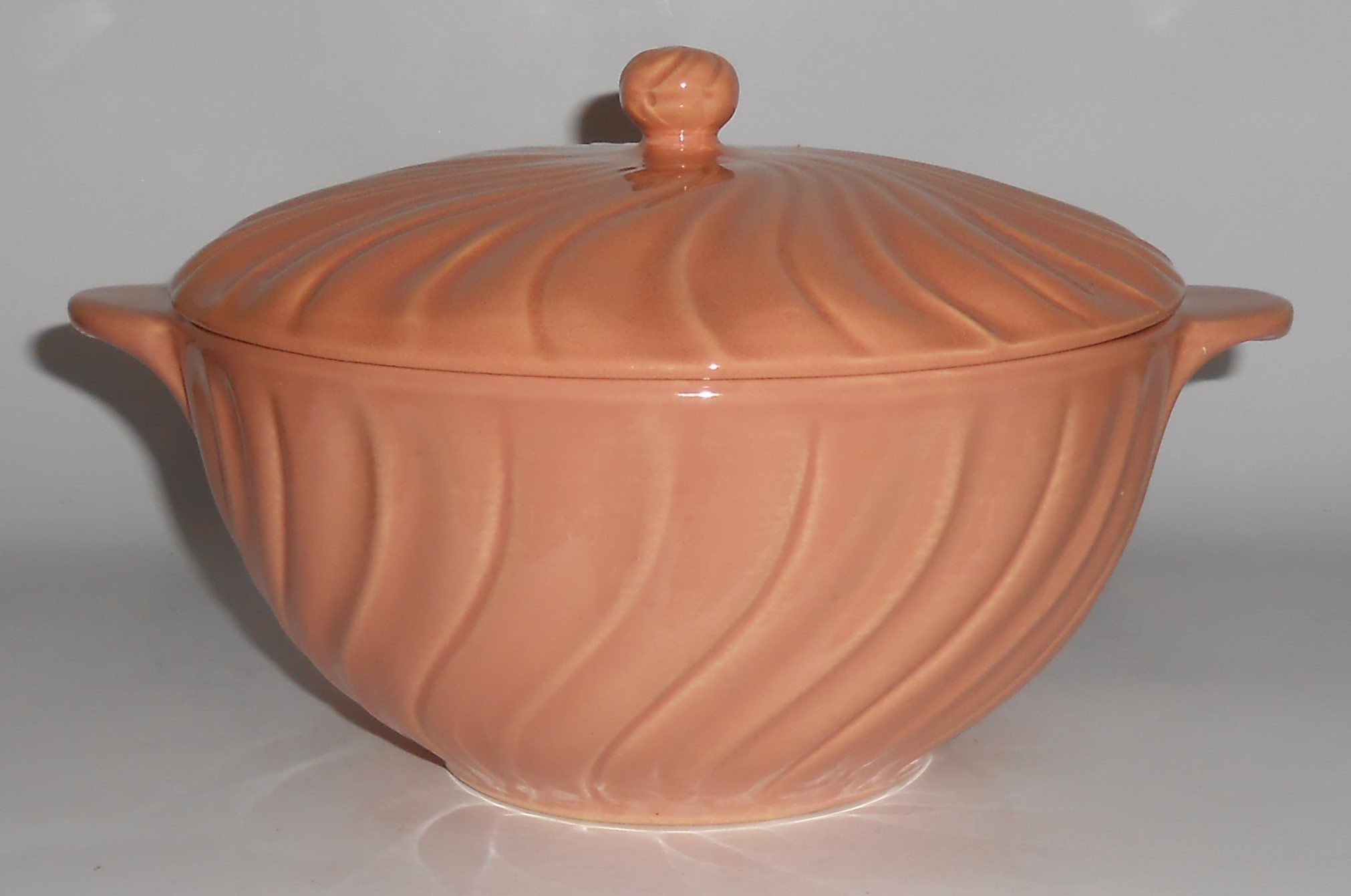 Franciscan Pottery Coronado Gloss Coral Casserole w/Lid