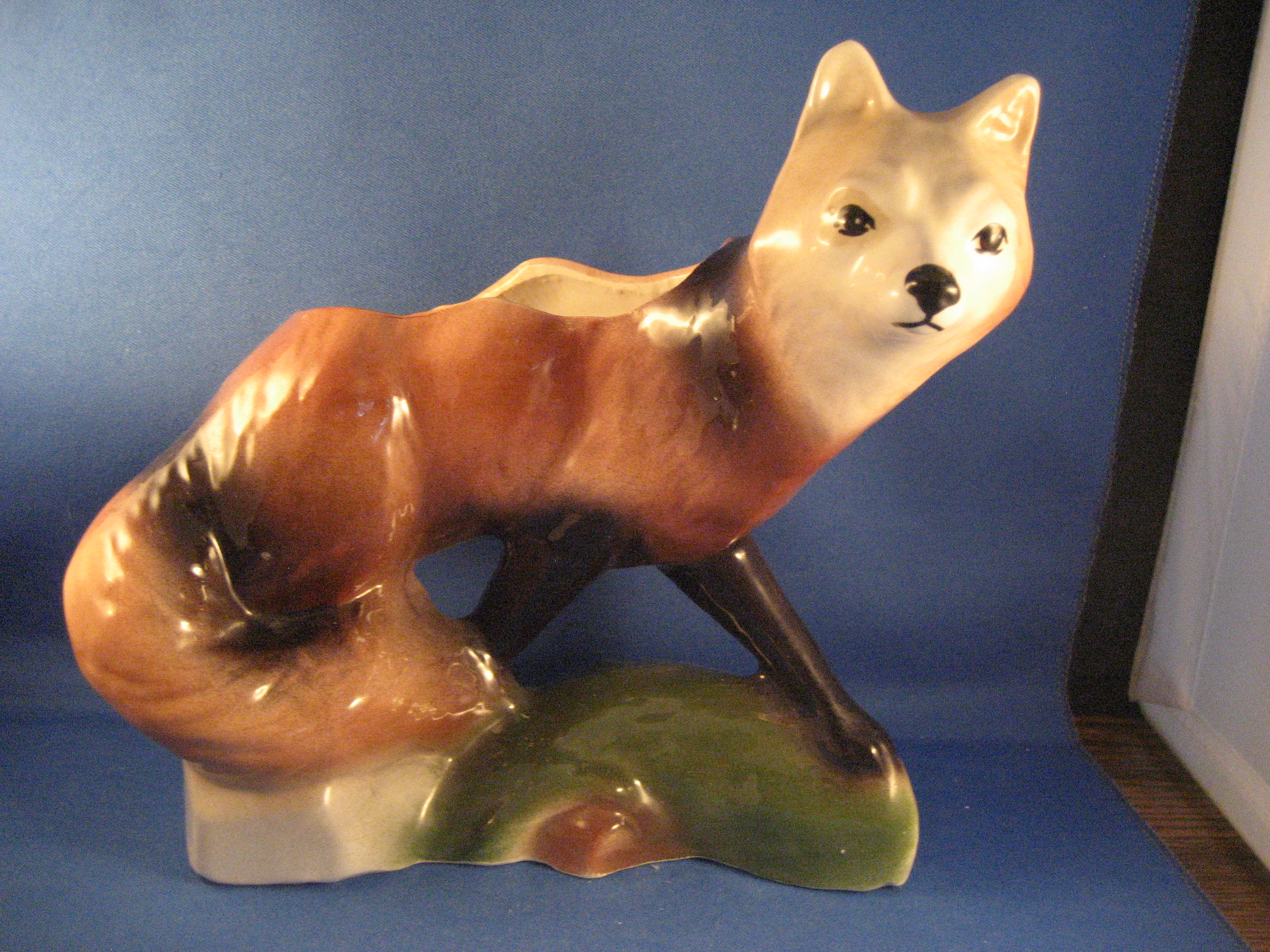 Fox Porcelain Planter