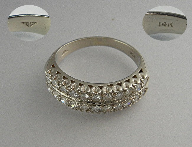 14K White Gold 22 Diamonds Anniversary Band Ring