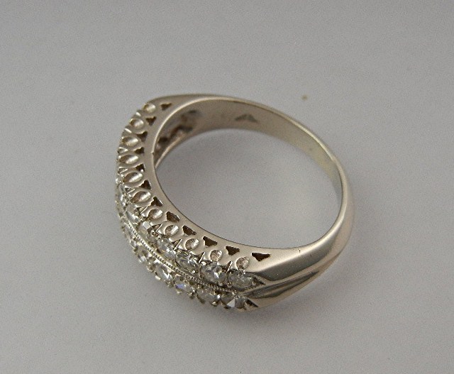 14K White Gold 22 Diamonds Anniversary Band Ring