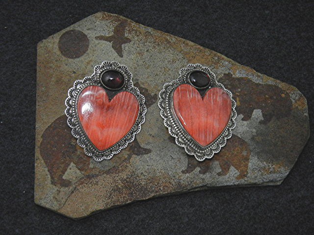 David Troutman Sterling Silver Spiny Oyster Garnet Clip