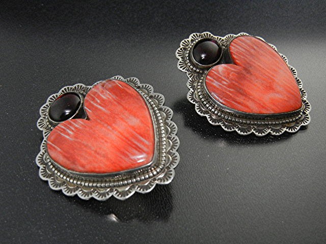 David Troutman Sterling Silver Spiny Oyster Garnet Clip