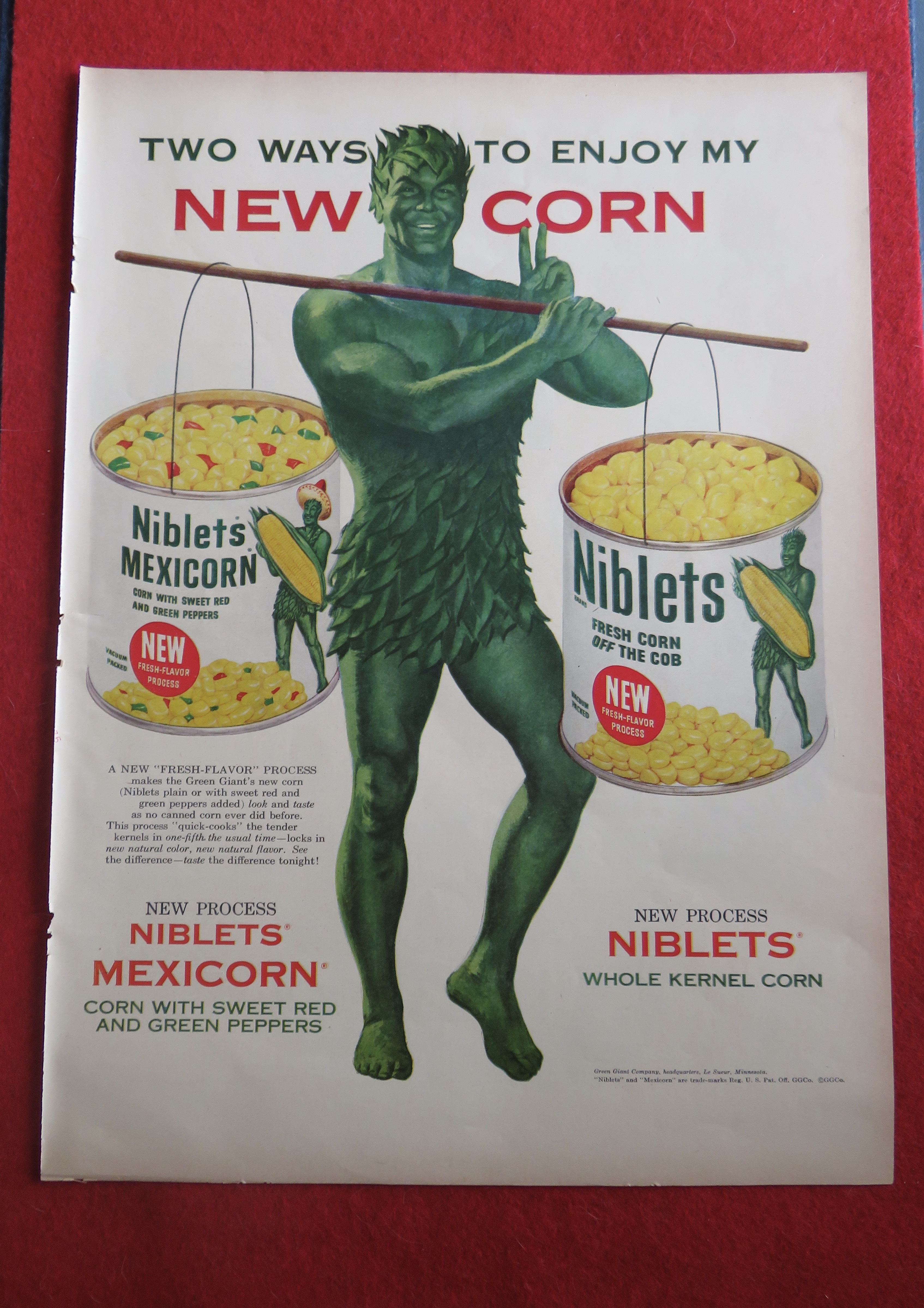 1954 Green Giant Corn With Green Giant Carrying 2 Cans