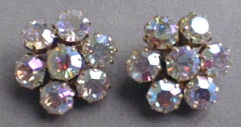 Beautiful Weiss Rhinestone Earrings