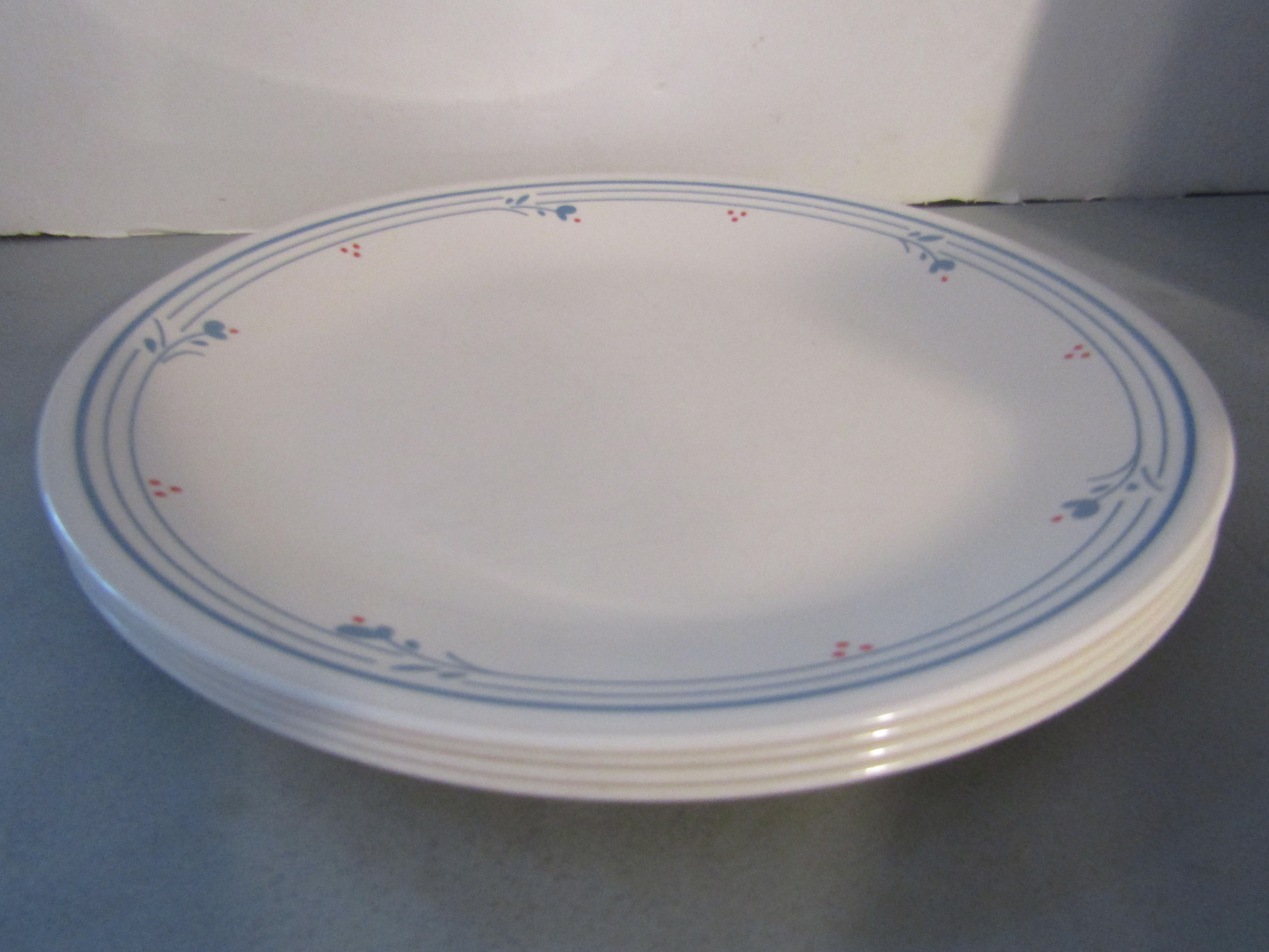 Corelle Country Violets 4-Piece Dinner Plate Set