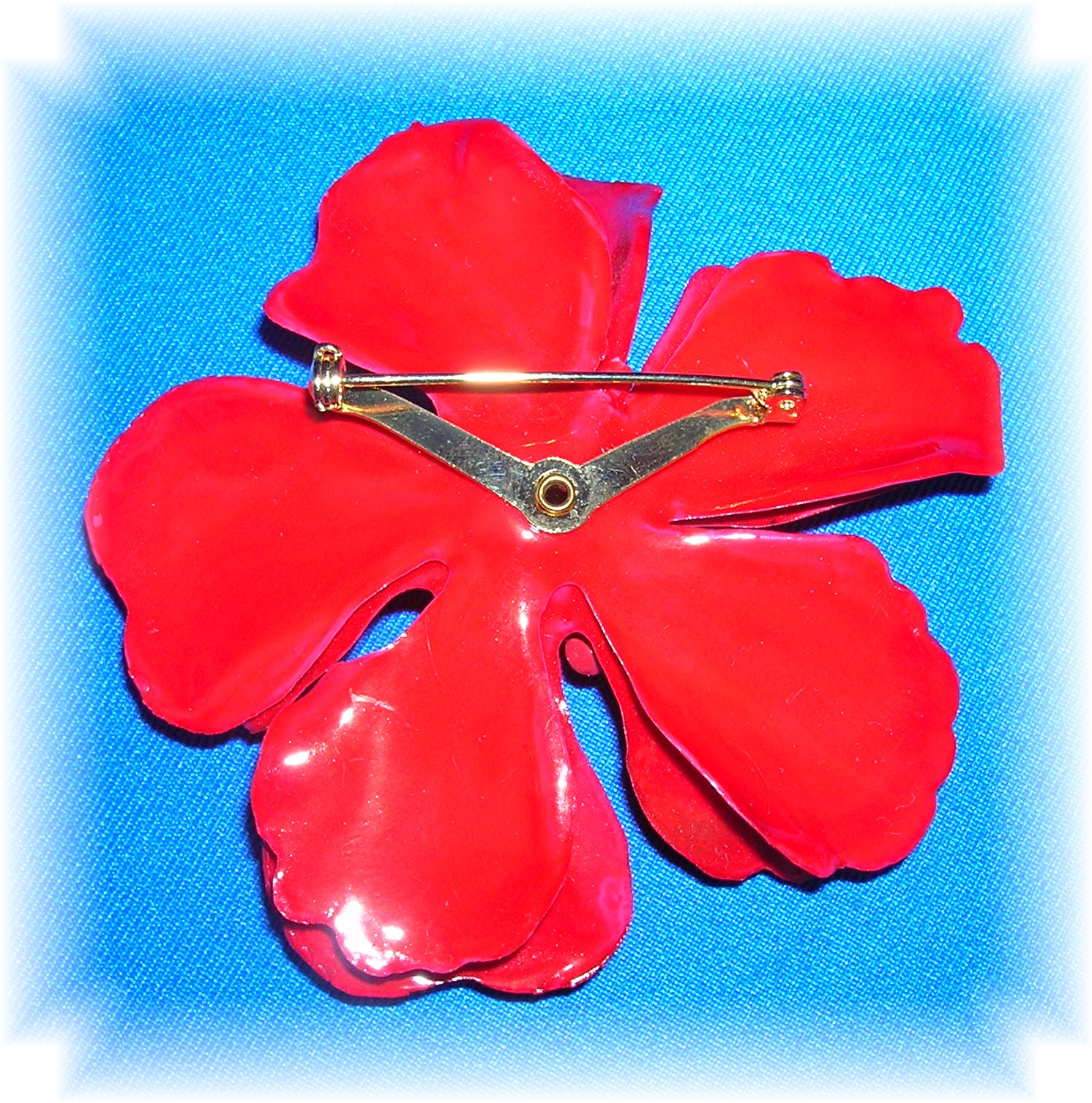 Large Red Plastic Glass Center Flower PinBrooch