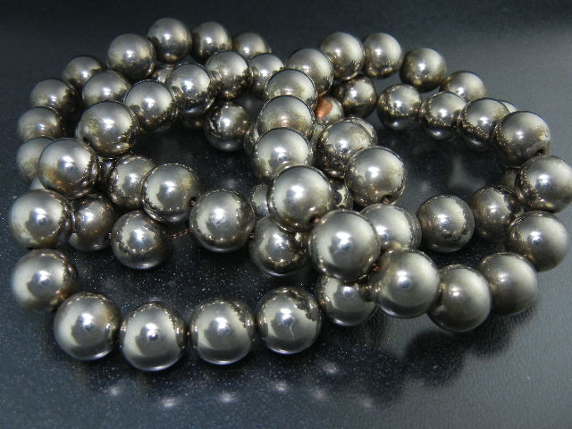 Navajo Pearls Necklace 21 Inches Silver Plate