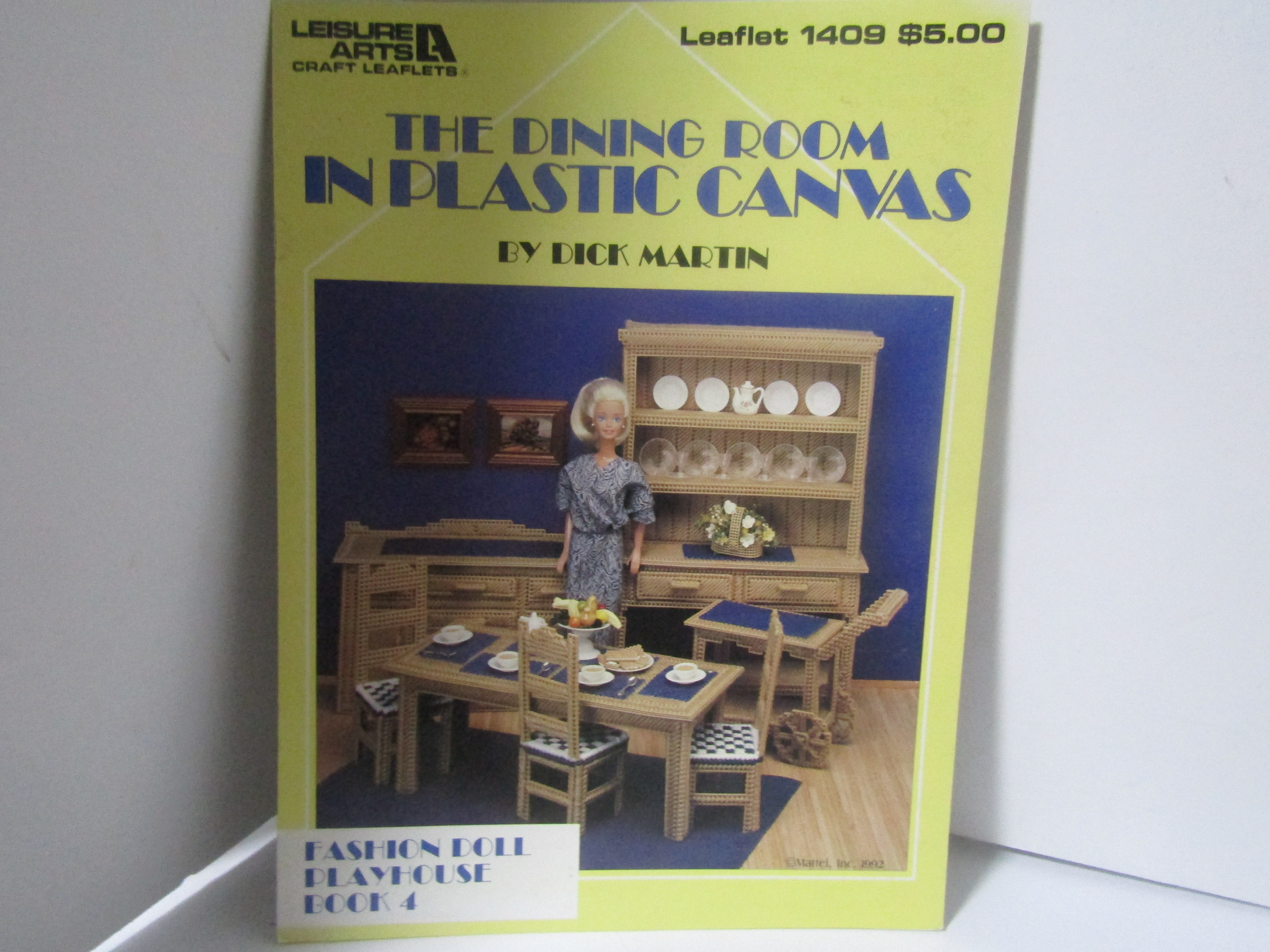 Leisure Arts Dining Room  In Plastic Canvas #1409