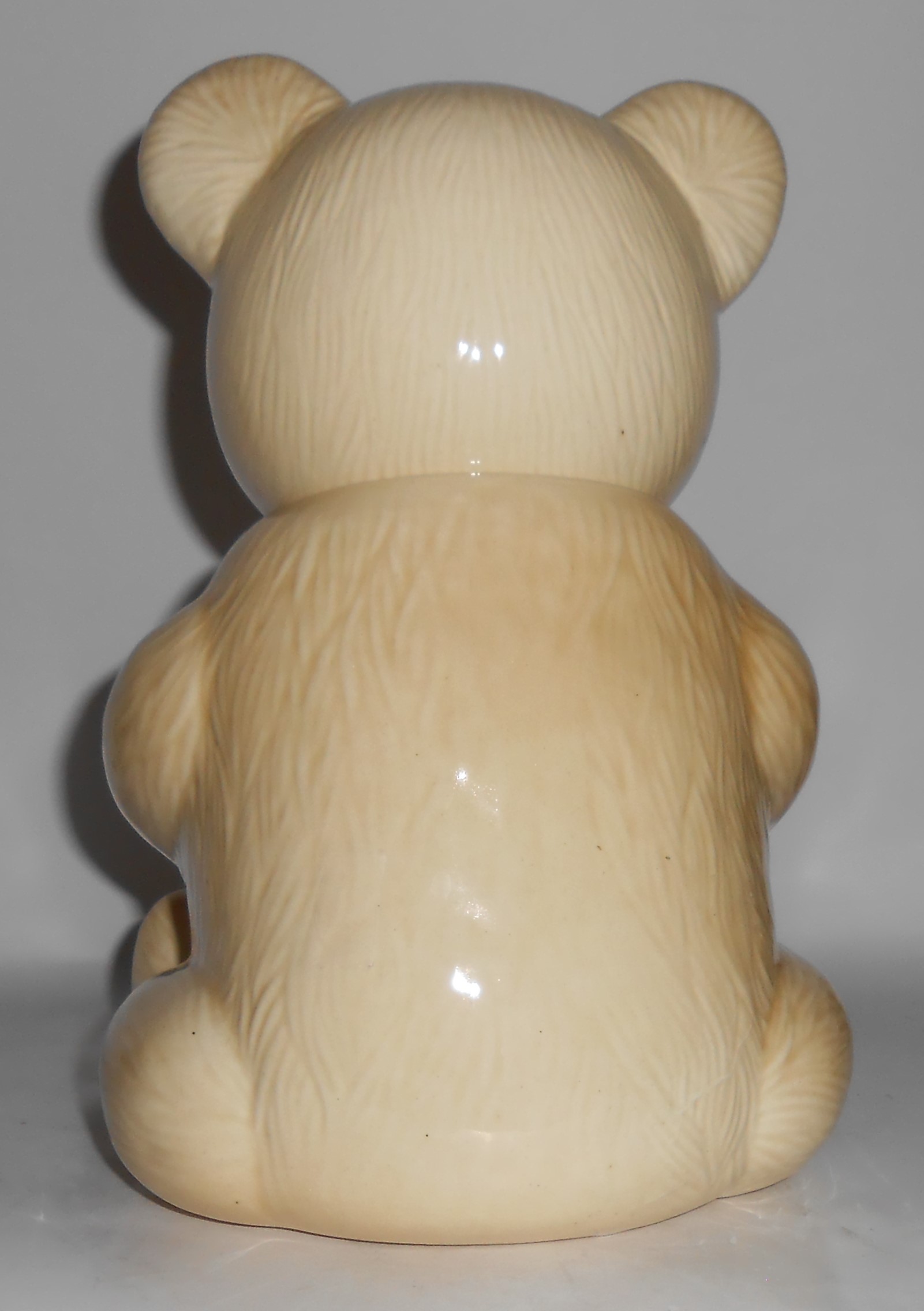 Metlox Pottery Poppy Trail Teddy Beau Bear Bow Tie SM