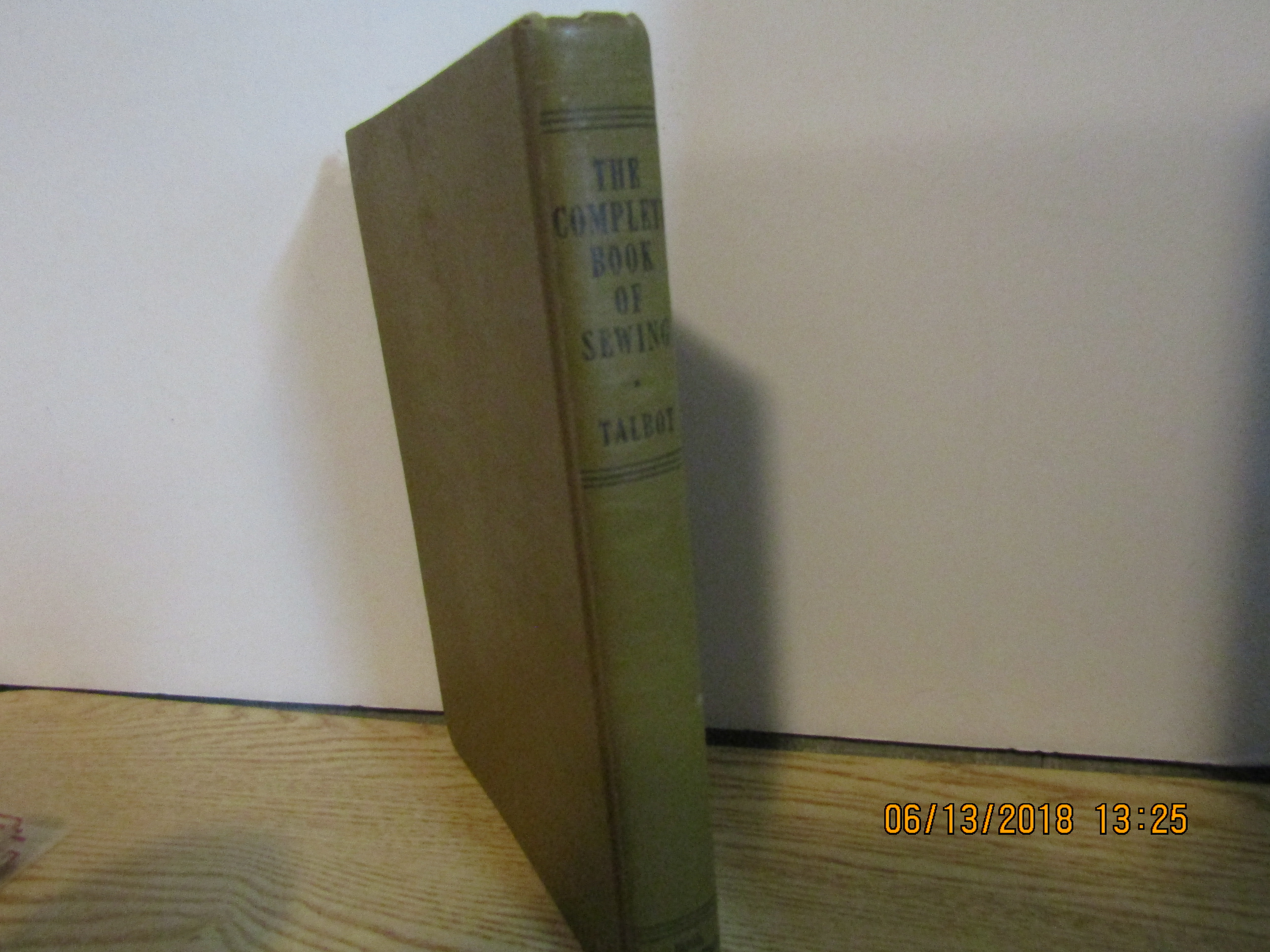 Vintage Book The Complete Book Of Sewing