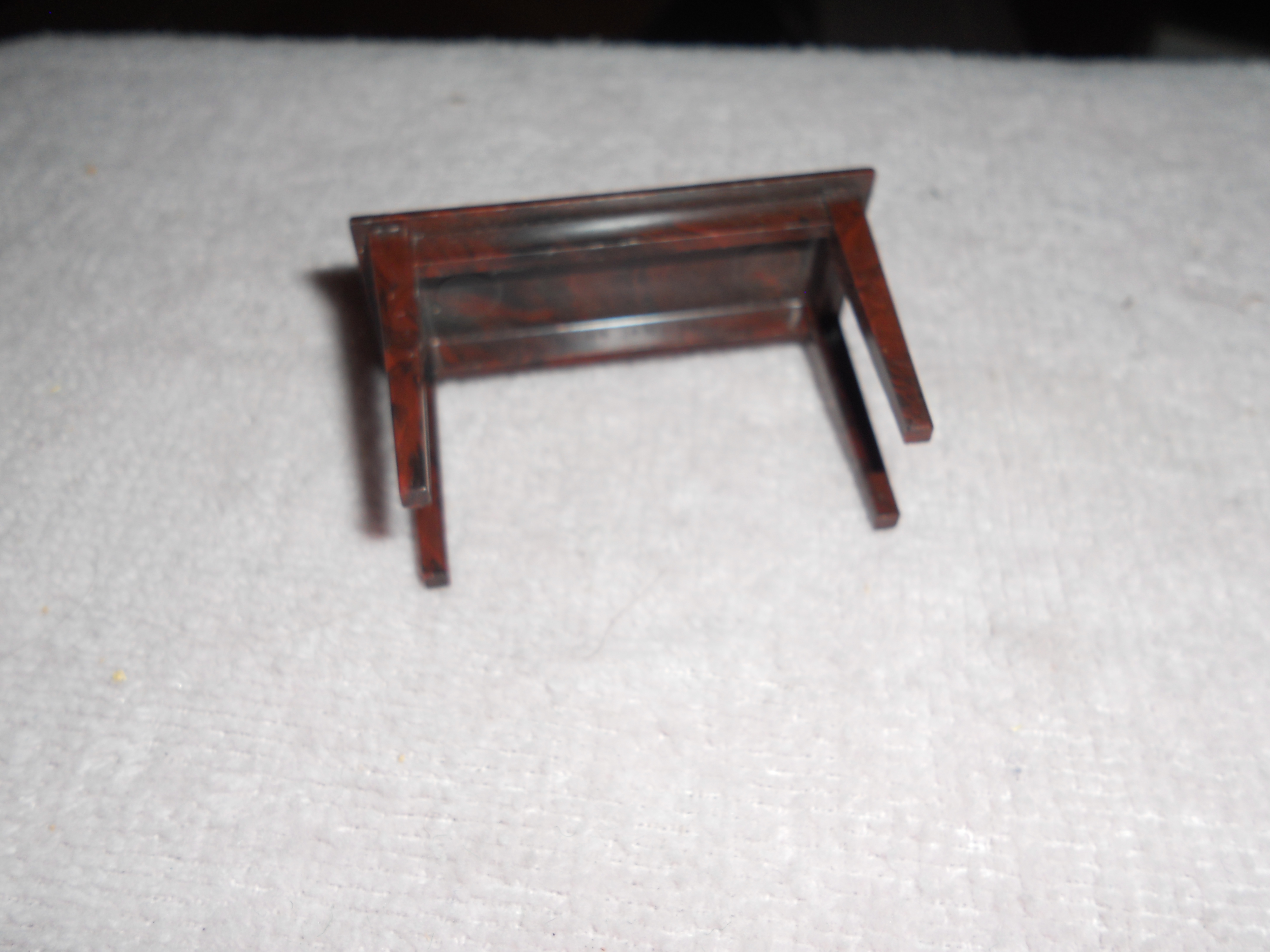 Renwal Dollhouse Stand or Bench