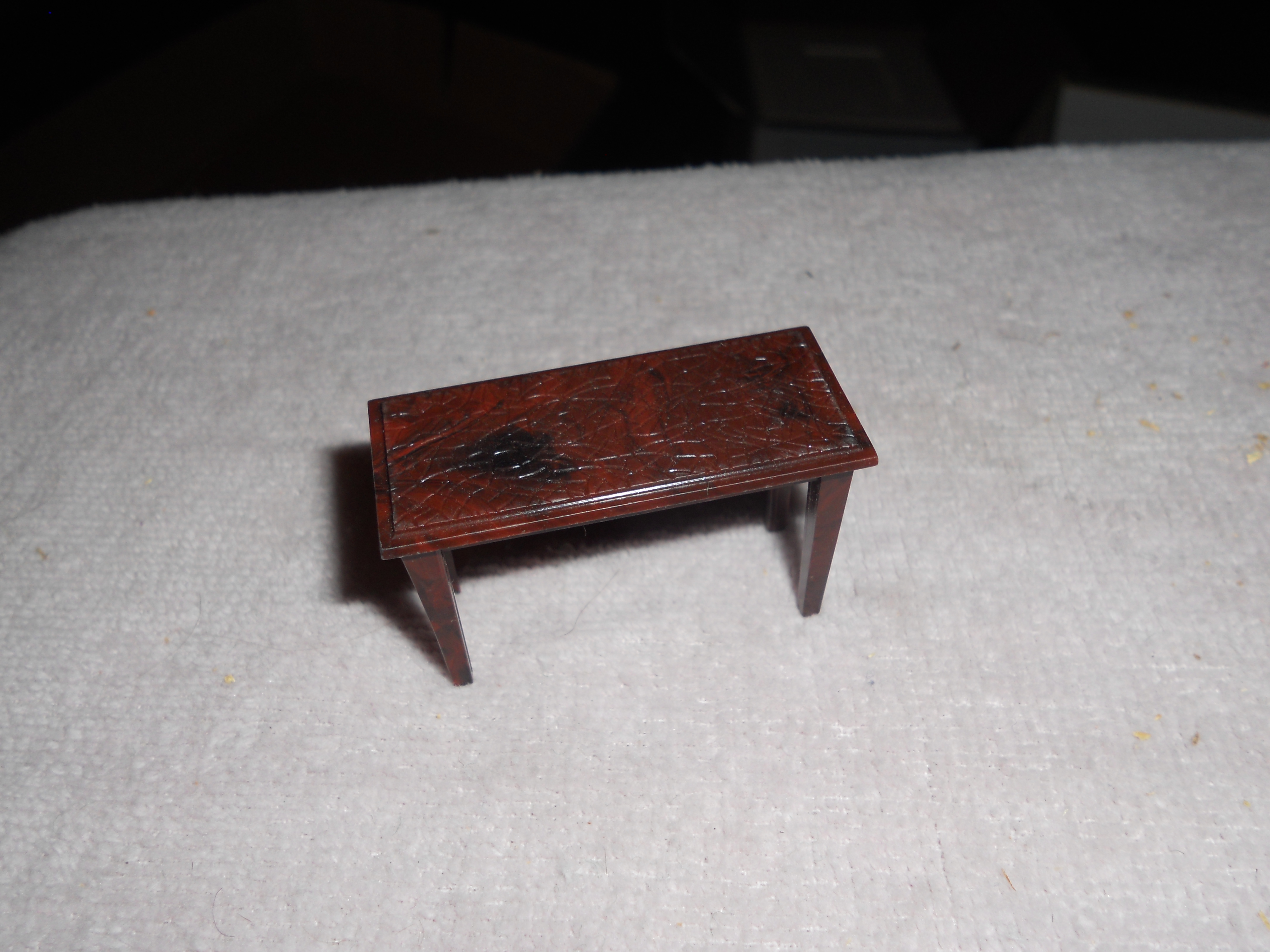 Renwal Dollhouse Stand or Bench