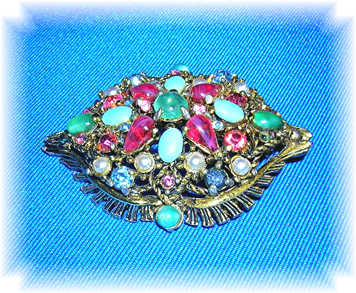 Cabochon  HOLLYCRAFT Jewelled Brooch