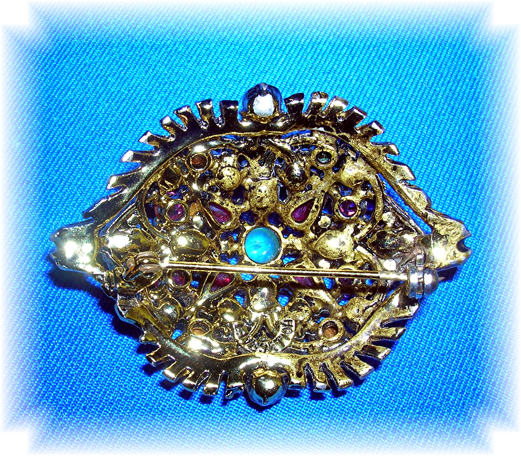 Cabochon  HOLLYCRAFT Jewelled Brooch