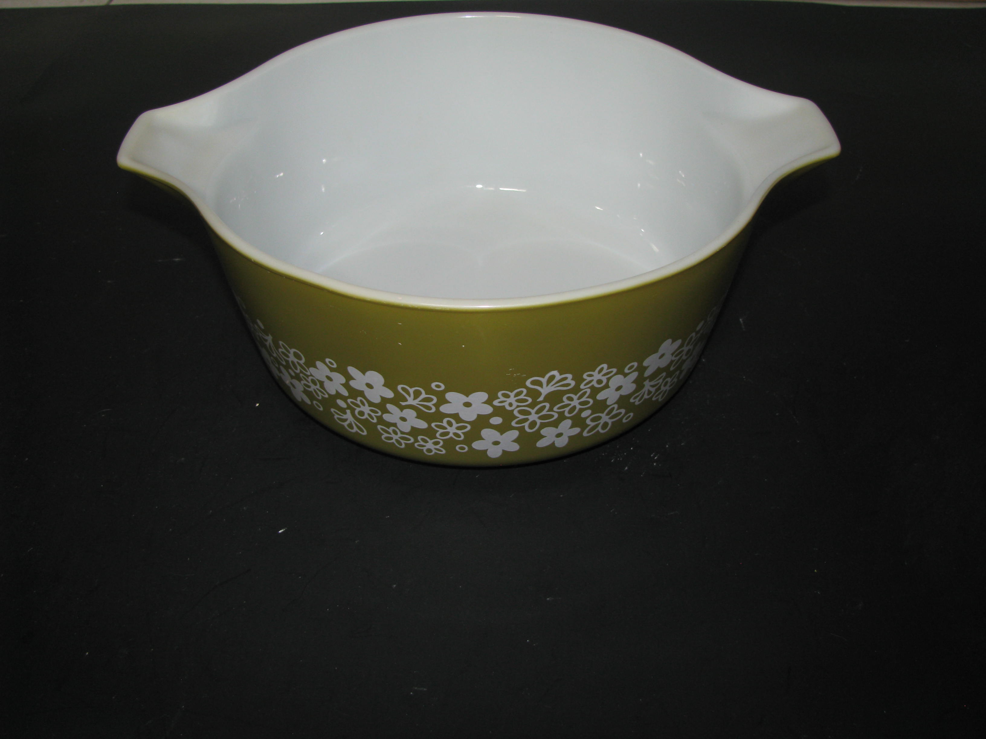 Vintage Pyrex Spring Blossom Green 475-B Casserole Dish