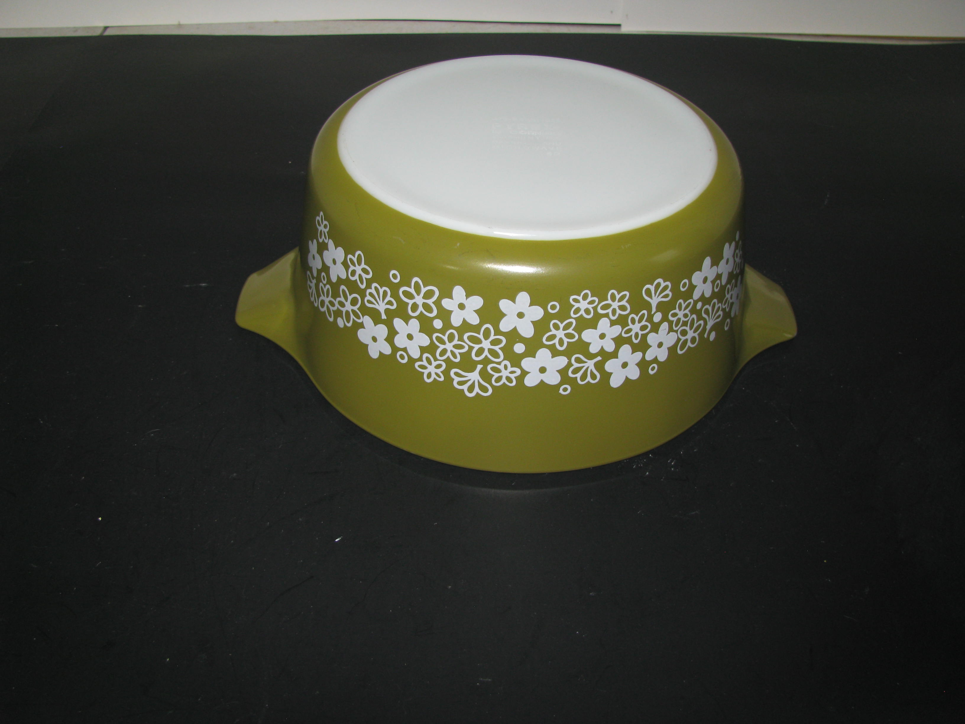 Vintage Pyrex Spring Blossom Green 475-B Casserole Dish