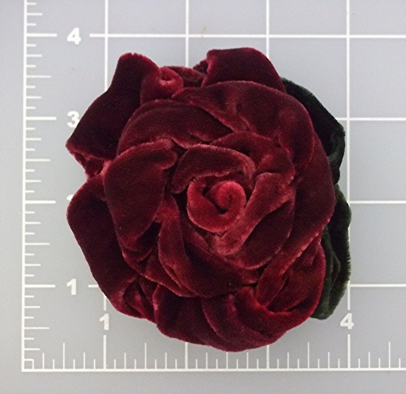 Brooch Pin Red Green Velvet Rose Robbins California