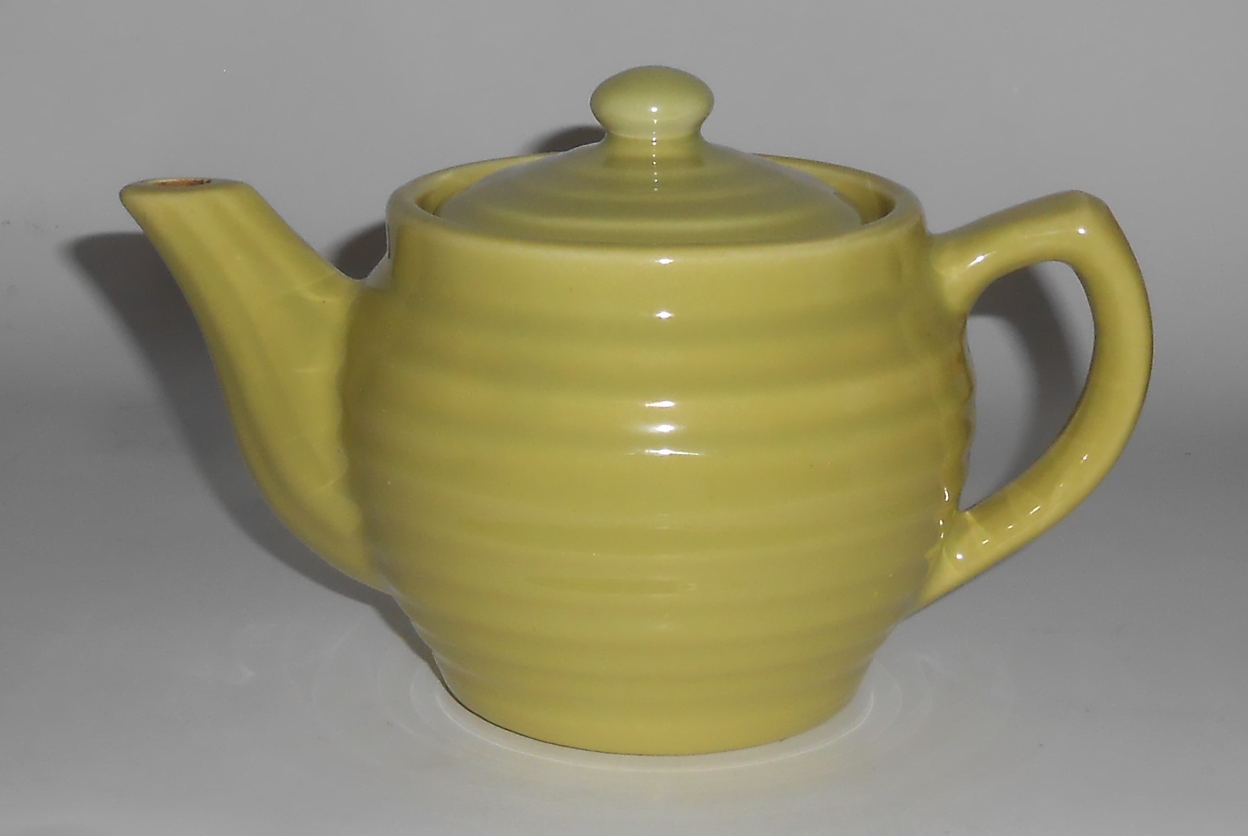 Bauer Pottery Ring Ware Chartreuse Individual Teapot
