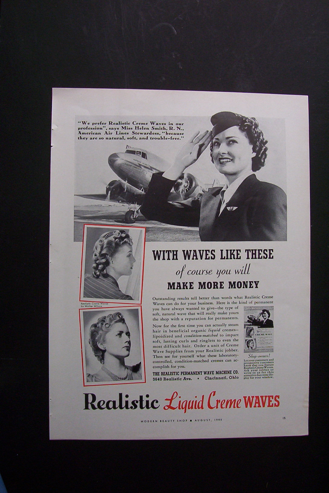 1940 Realistic Liquid Creme Waves with Stewardess