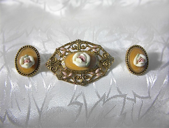 Costume Jewlry Brooch and Earrings.