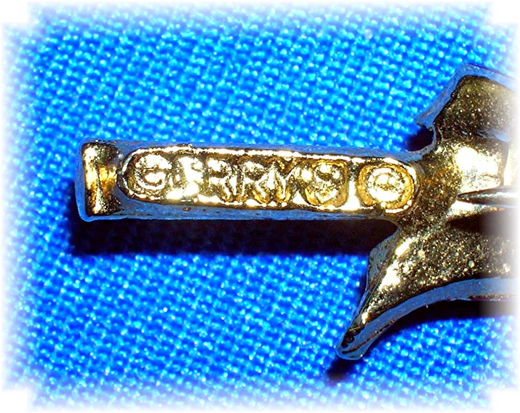 2 1/2 Inch Vintage Gerry's Christmas Lamp Brooch Pin