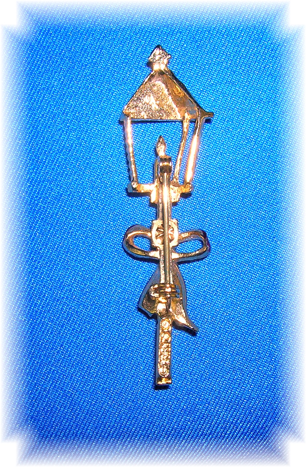 2 1/2 Inch Vintage Gerry's Christmas Lamp Brooch Pin