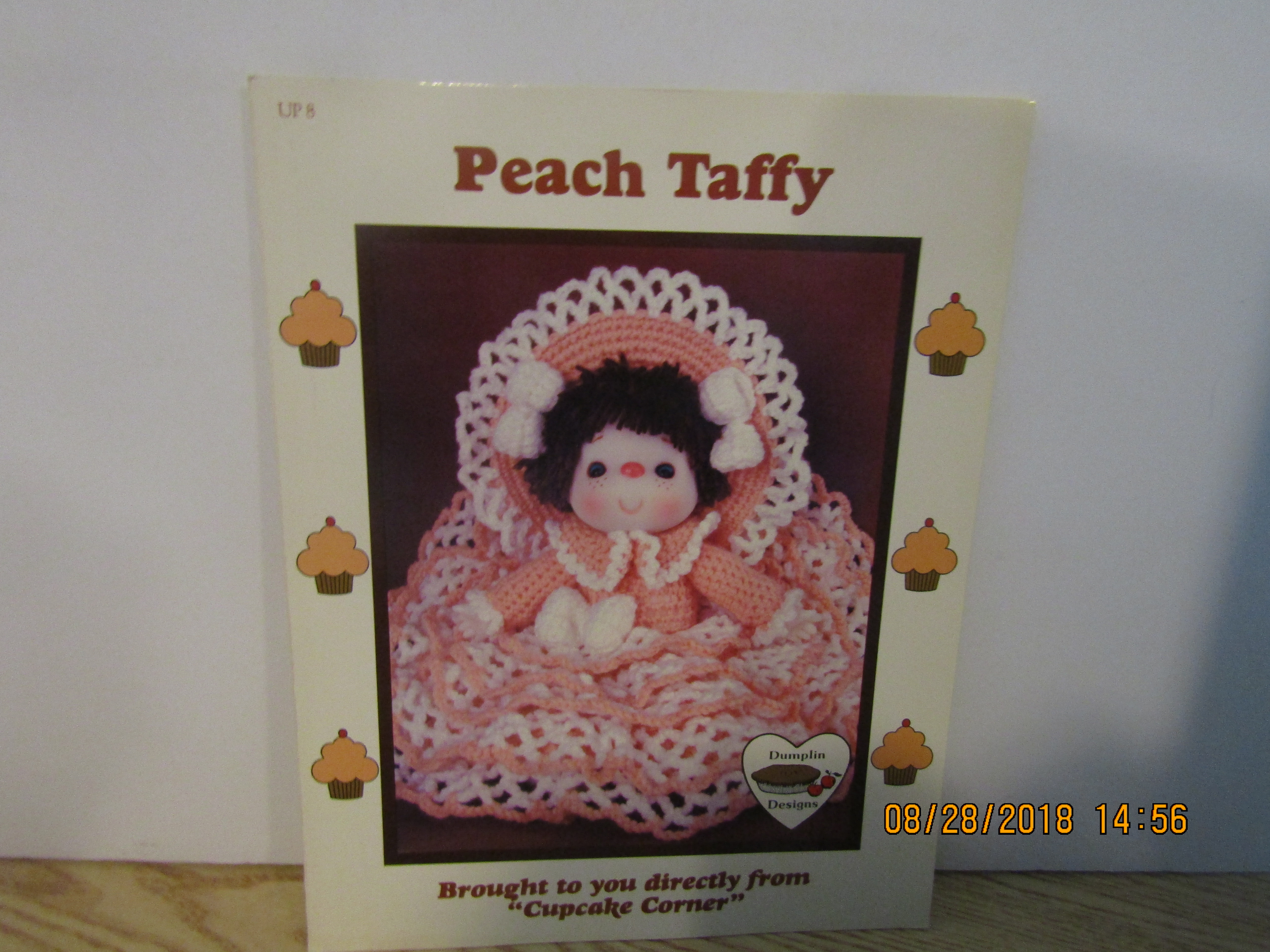 Dumplin Design Craft Book Cupcake Corner Peach Taffy #8