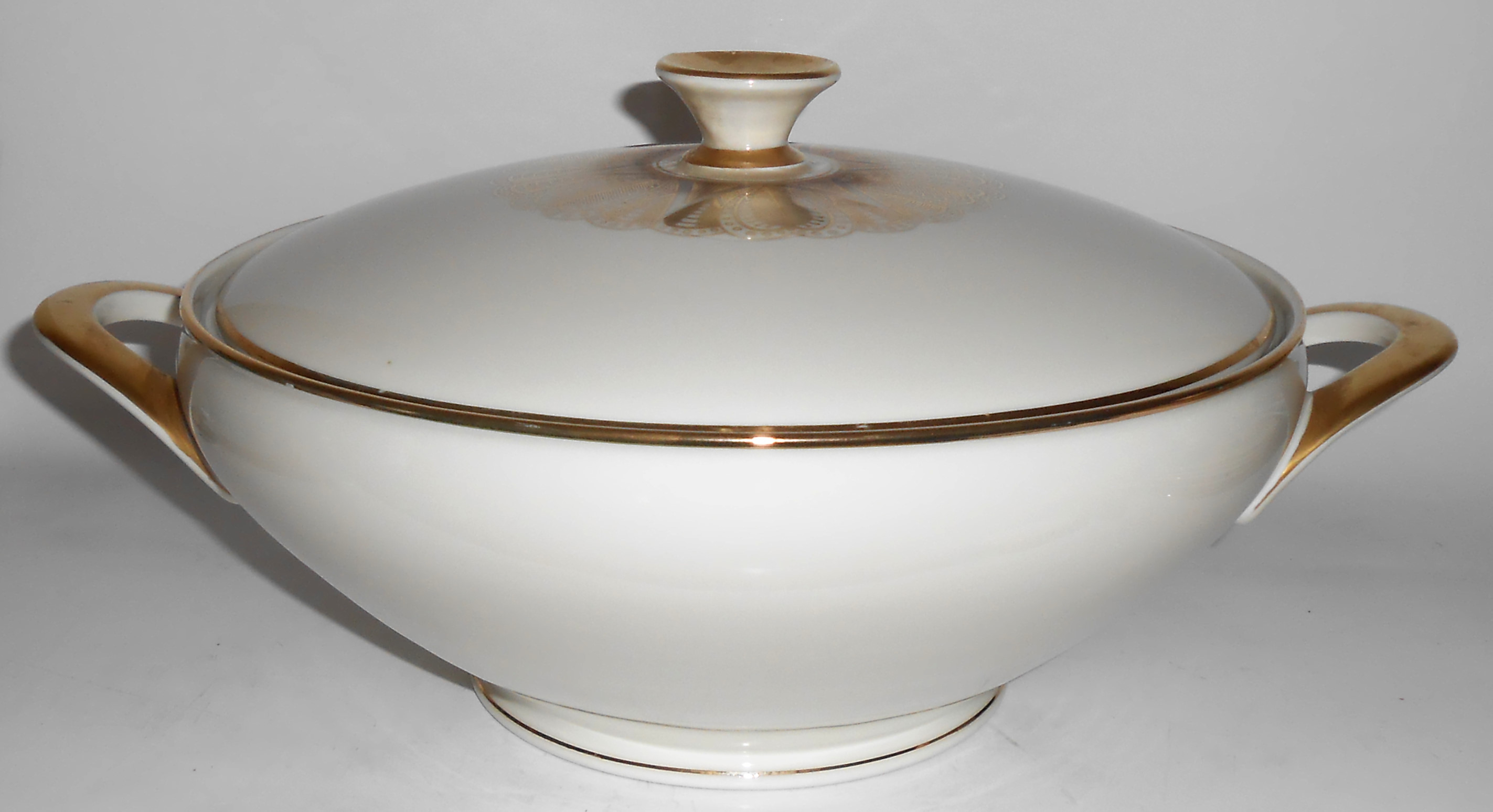 Winterling Bavaria Porcelain China Gold Tureen W/Lid