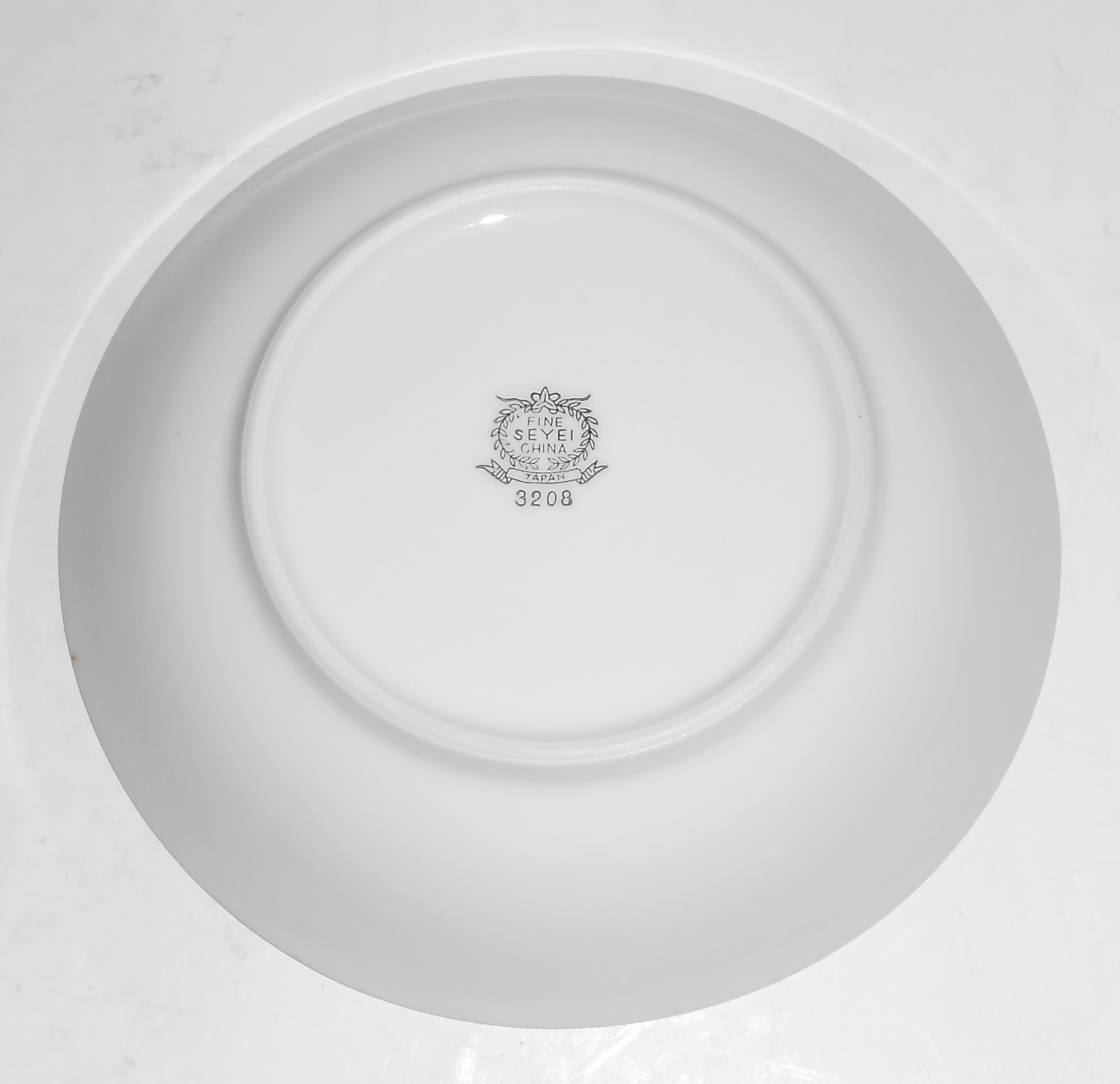 Seyei Fine China Japan Porcelain Brilliant Fruit Bowl