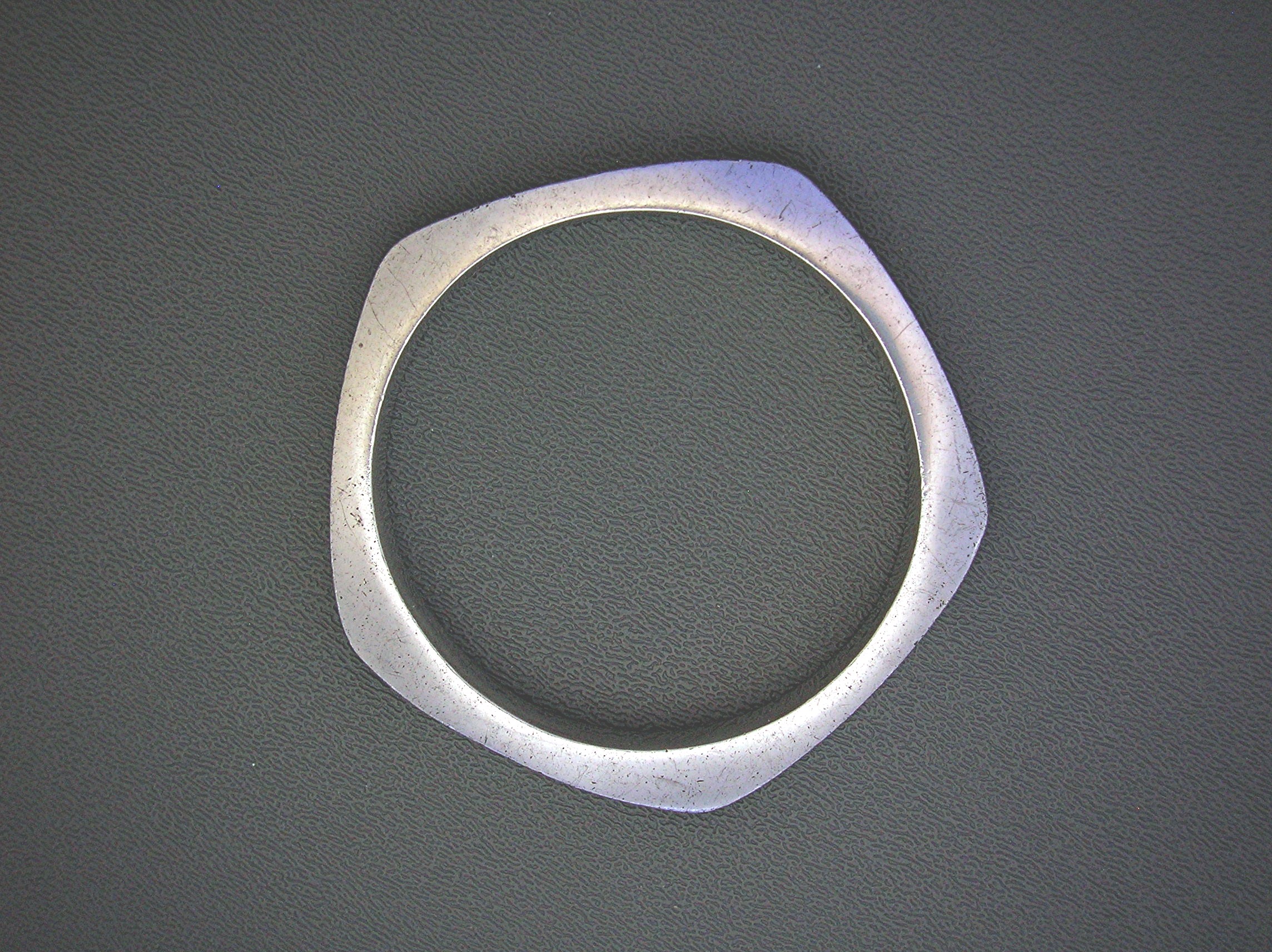 Taxco Mexico Sterling Silver Bangle bracelet TN-02