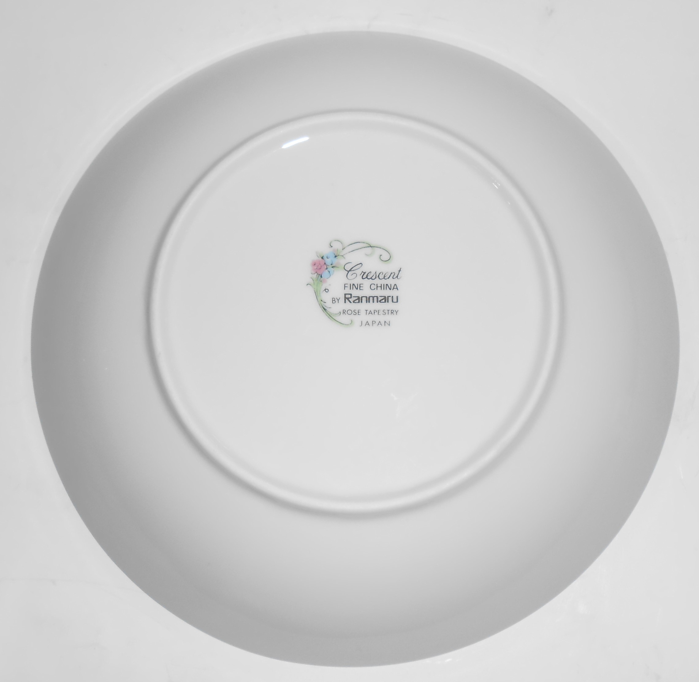 Ranmaru Japan Crescent Fine China Porcelain Rose Tapest