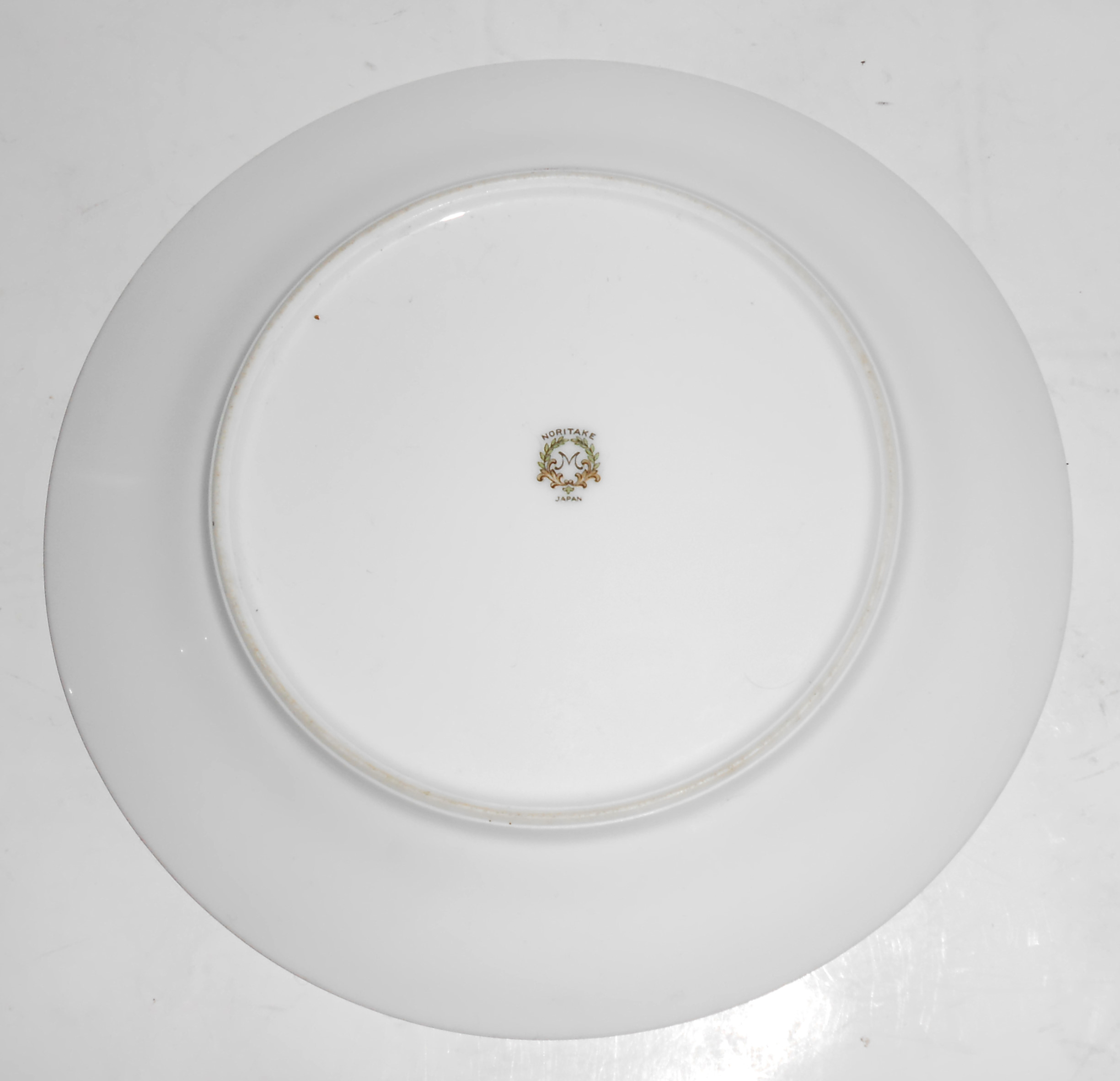 Noritake Porcelain China Mystery 175 W/Gold Salad Plate