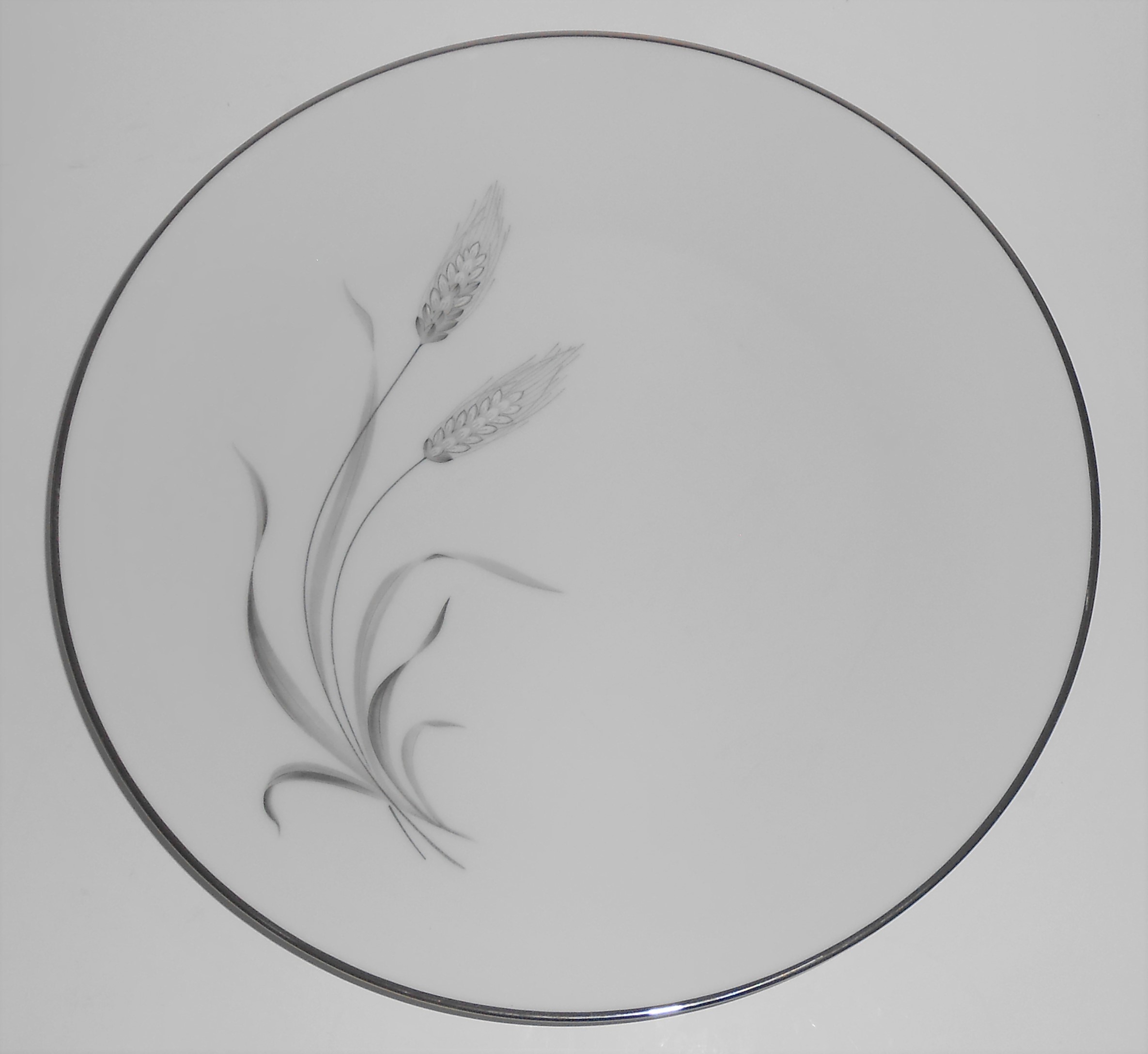 Noritake Porcelain China Prosperity 6841 w/Platinum Din