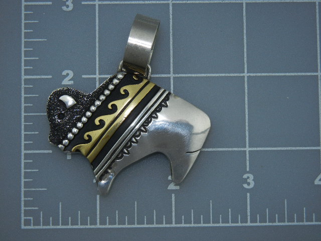 Navajo Tommy Singer Snr Sterling Silver  Buffalo Pendan