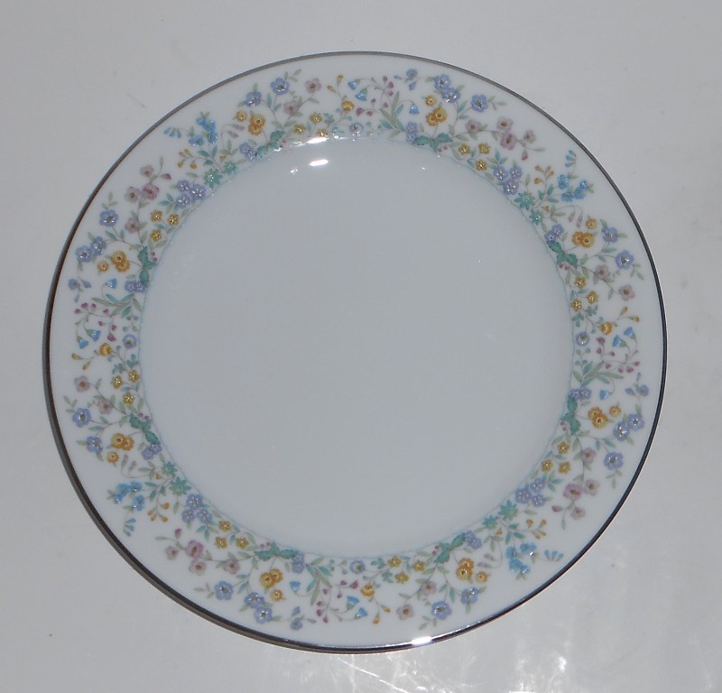 Noritake Porcelain China 2551 Spring Garden w/Platinum Salad Plate