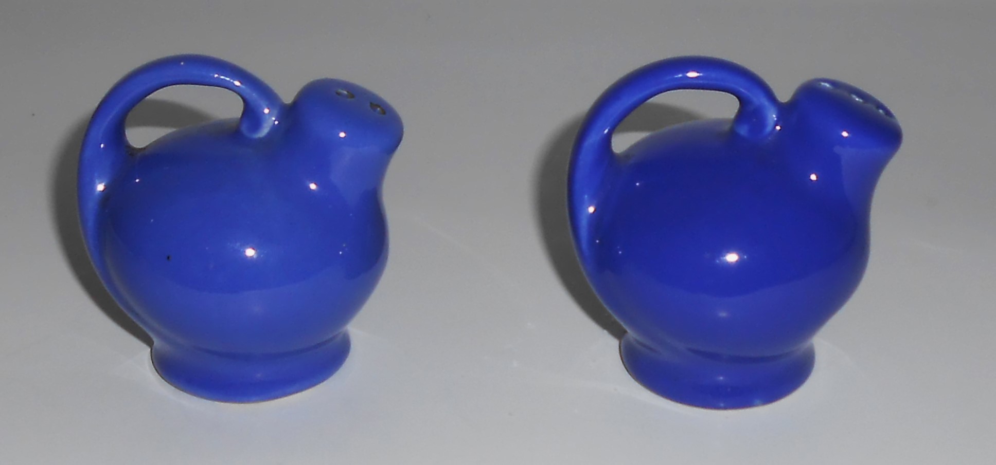 Metlox Pottery Poppy Trail Series 200 Cobalt 234 Salt &
