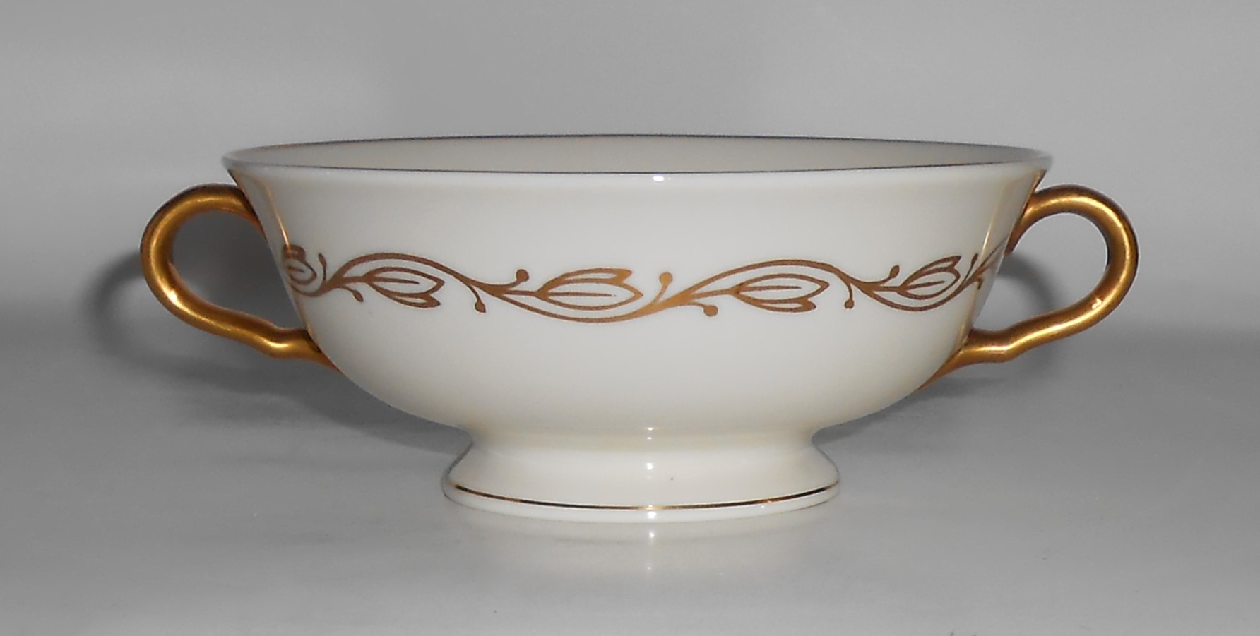 Pickard Porcelain China Gold Symphony Cream Soup Bowl