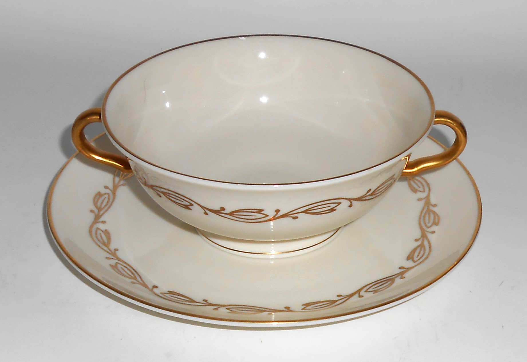 Pickard Porcelain China Gold Symphony Cream Soup Bowl w