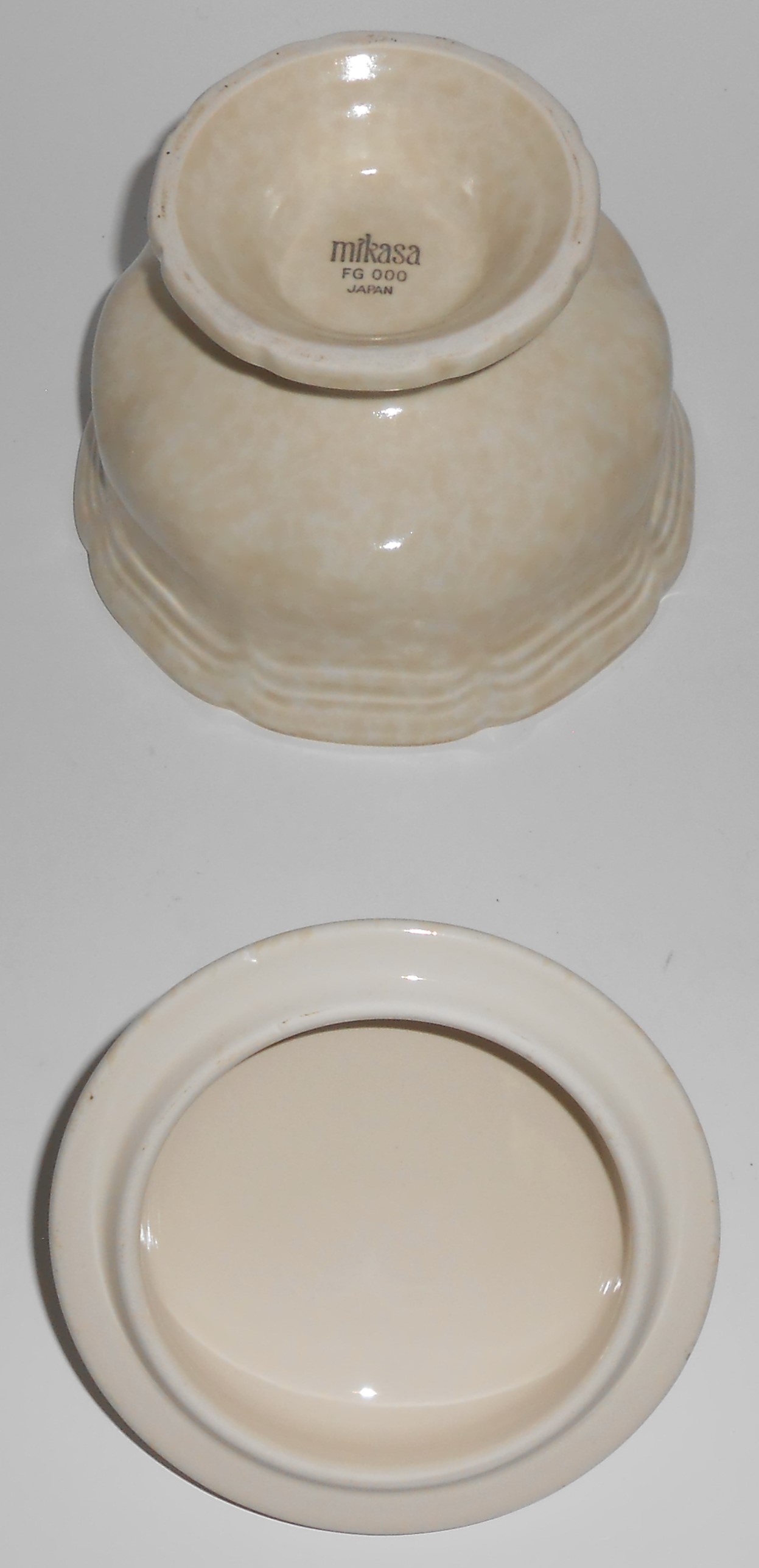 Mikasa China Country Charm Tennessee Sugar Bowl