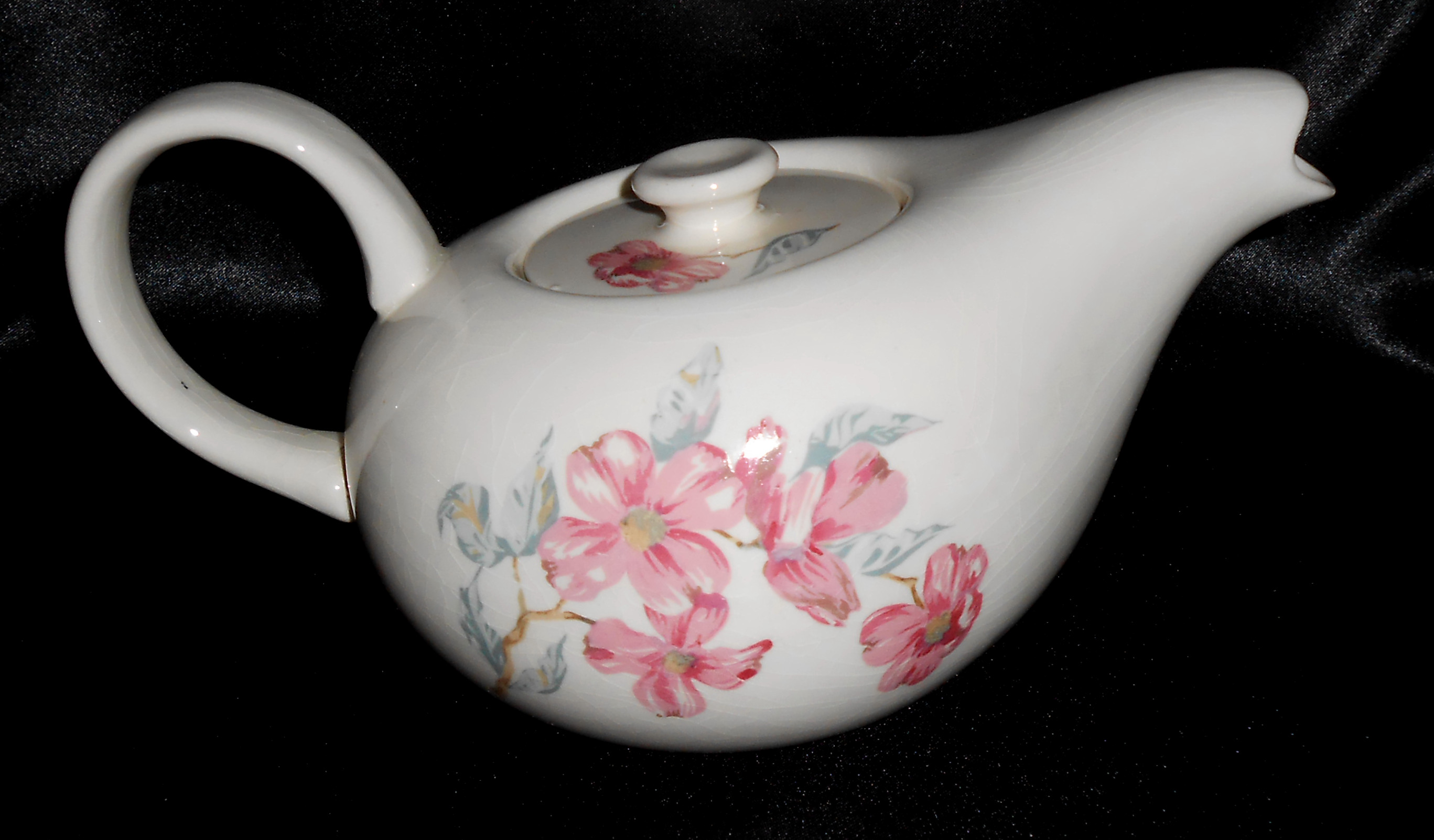 Russel Wright Pottery White A.M. Teapot W/Dogwood Decor