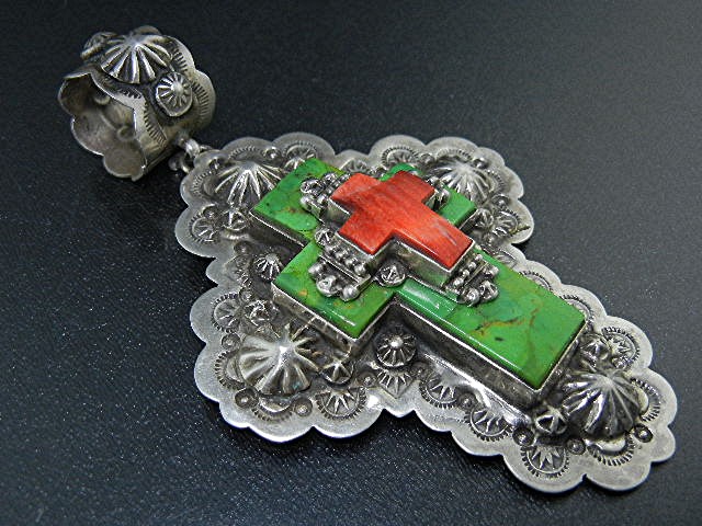 Navajo Sterling Silver Mojave Turquoise Spiny By Gary G