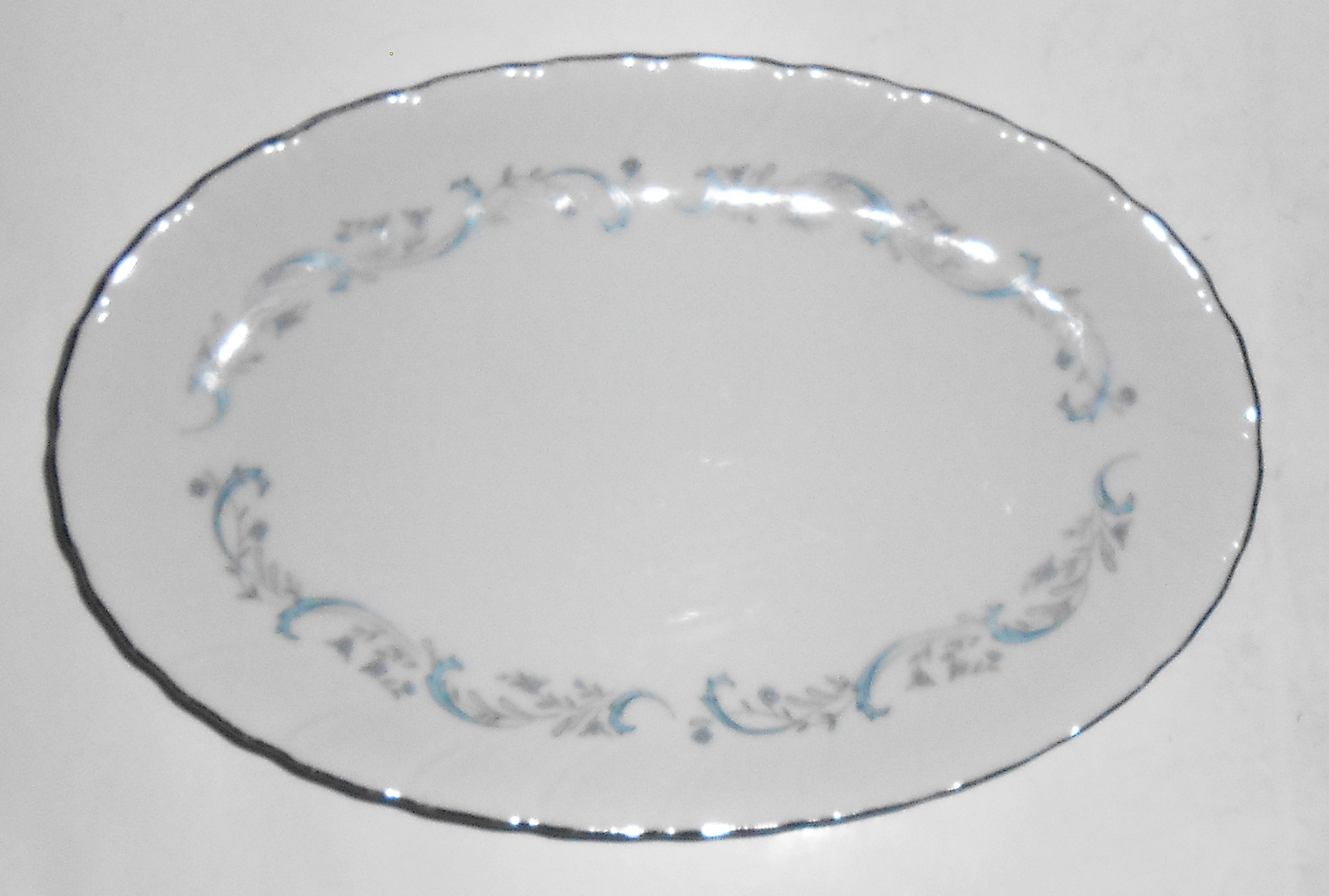 Camelot Fine China Porcelain Gracious Platinum Relish