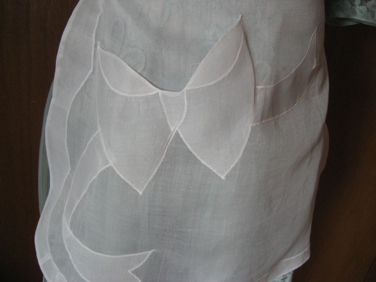 Sheer Bow Apron