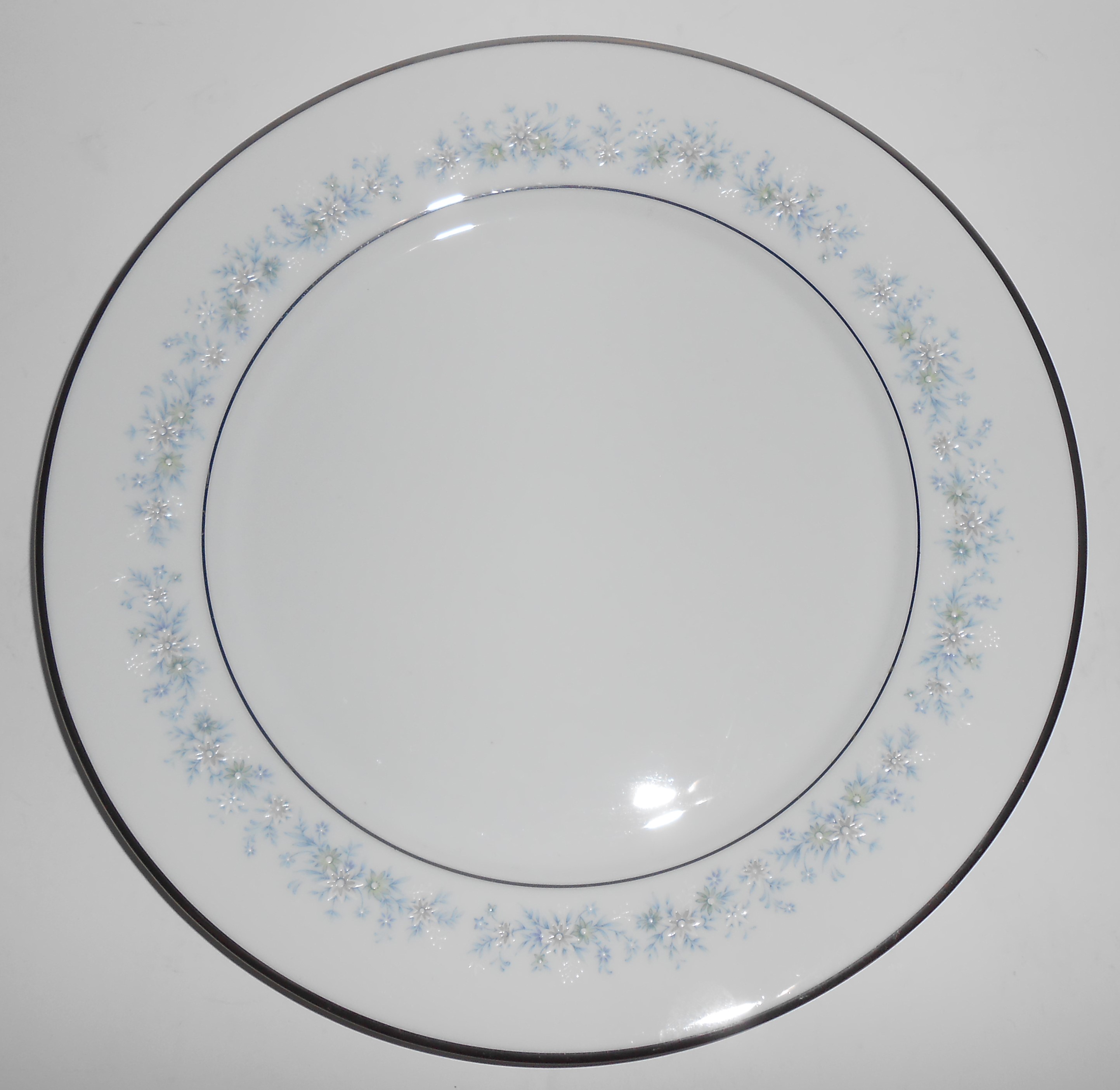 Noritake Porcelain China 2181 Marywood /Platinum Dinner