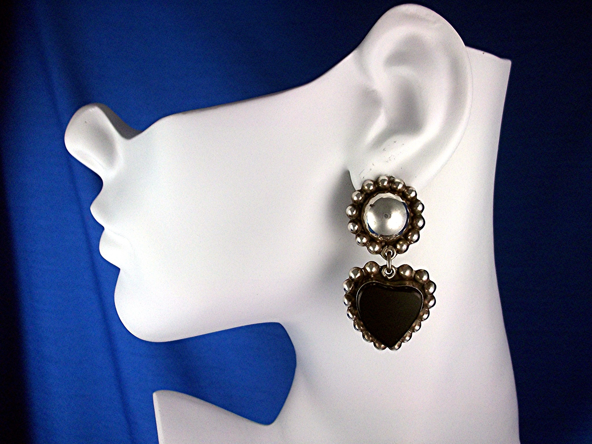 Taxco Mexico TM-161Sterling Silver Onyx Heart Clip Eari