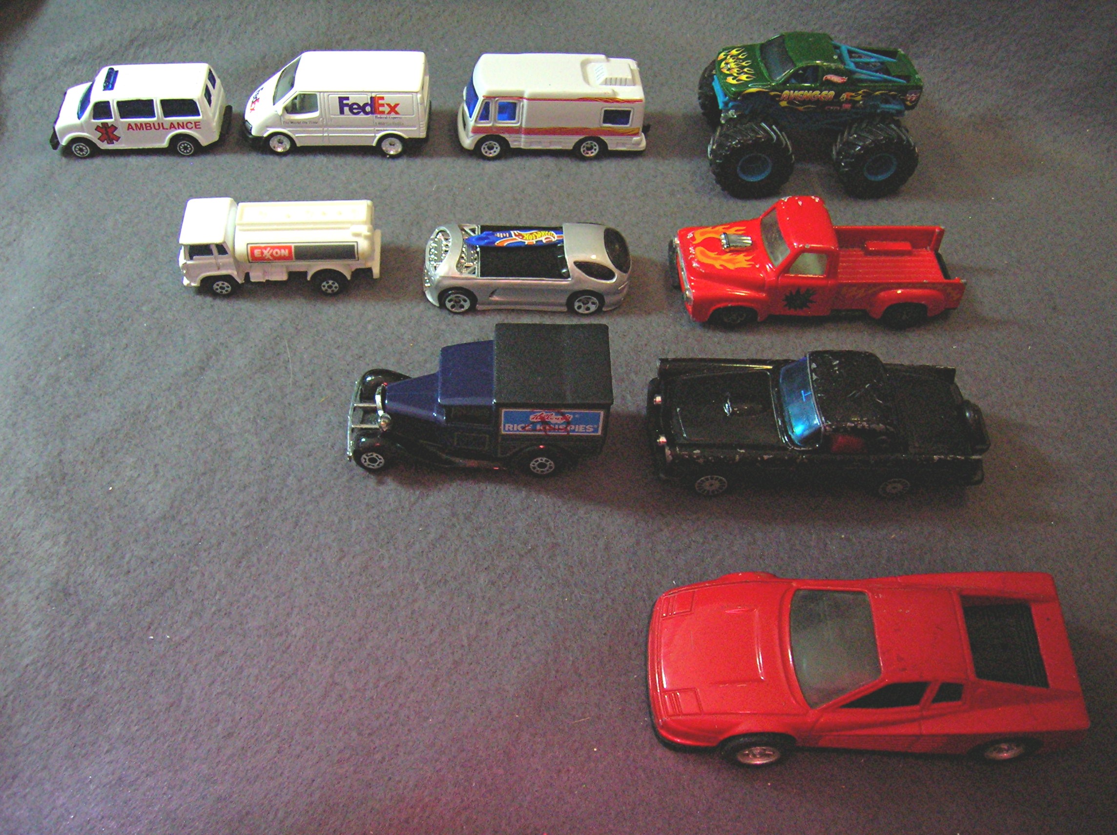 Lot #15 - 10 Diecast, Hot Wheels style toy vehicles