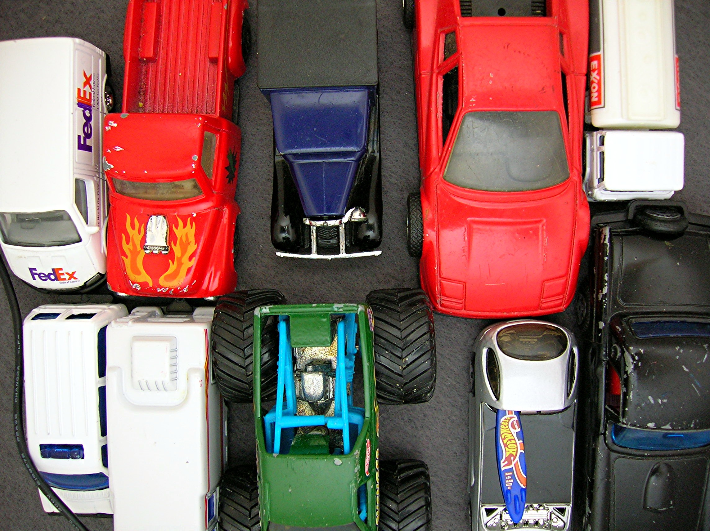 Lot #15 - 10 Diecast, Hot Wheels style toy vehicles