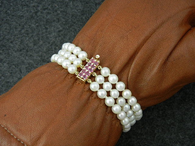14K Gold Ruby 3 Rows 5.2mm Pearls Bracelet